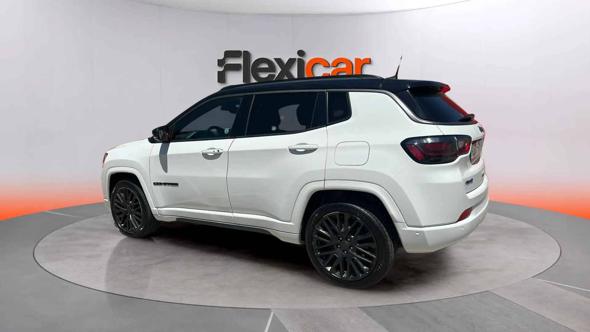 Jeep Compass 1.3 PHEV 80th AWD - foto 8