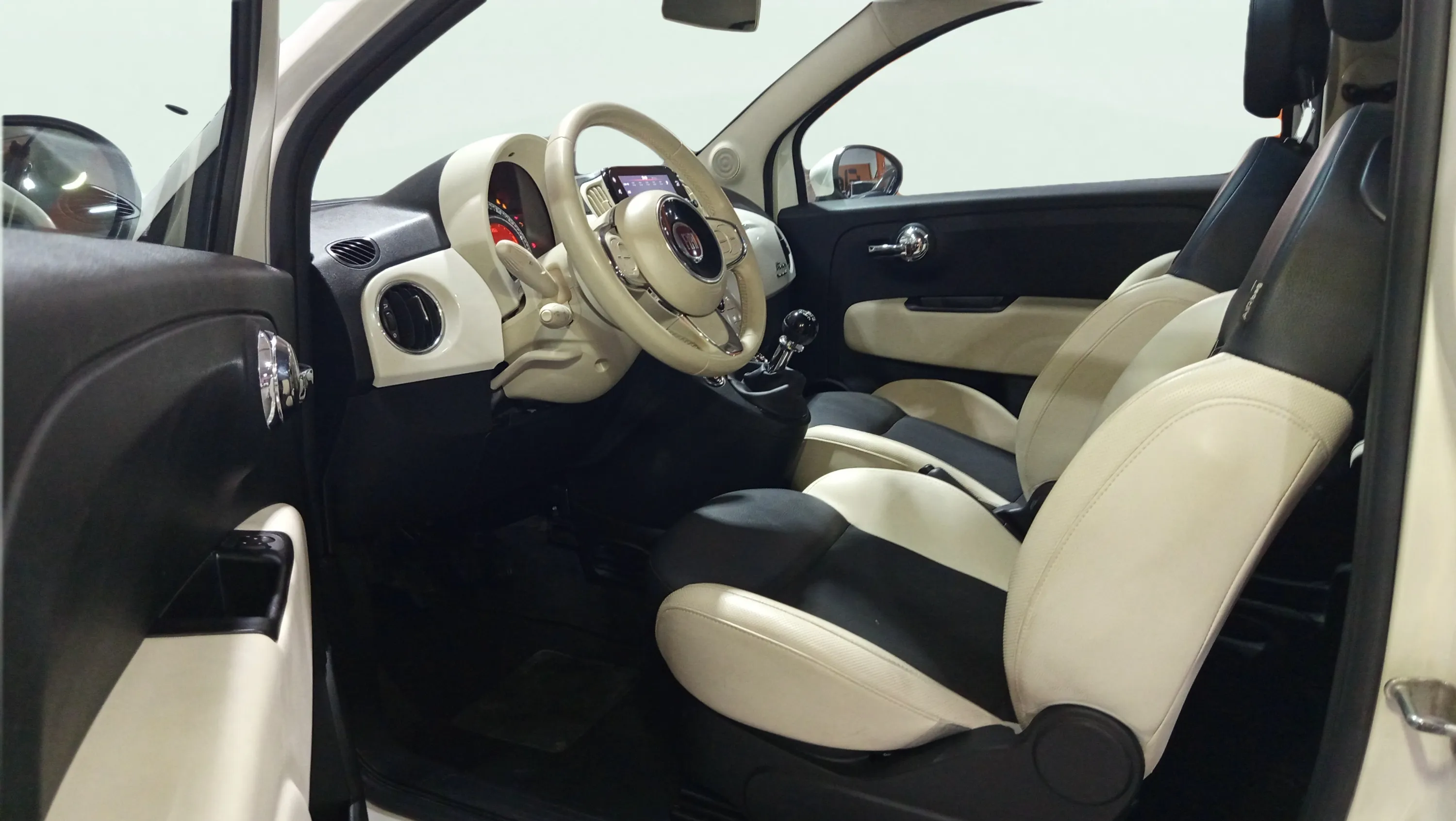 Fiat 500 Dolcevita 1.0 Hybrid - foto 23