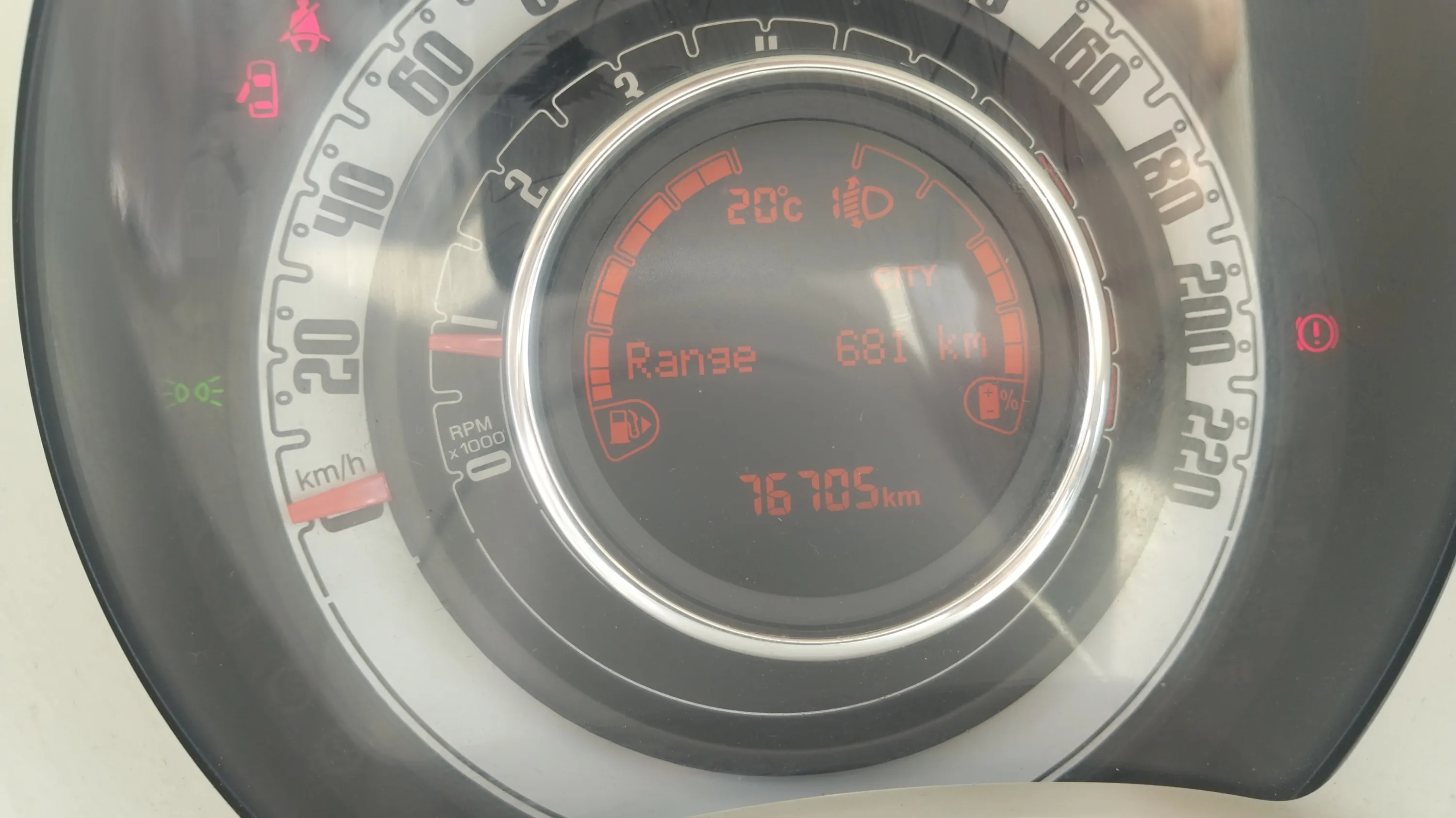 Fiat 500 Dolcevita 1.0 Hybrid - foto 12
