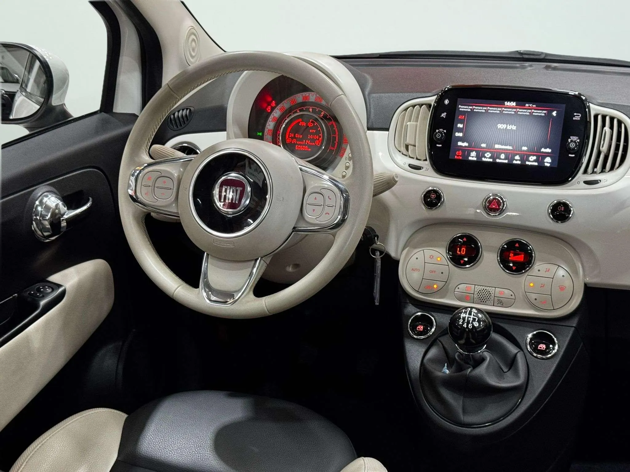 Fiat 500 Dolcevita 1.0 Hybrid - foto 22