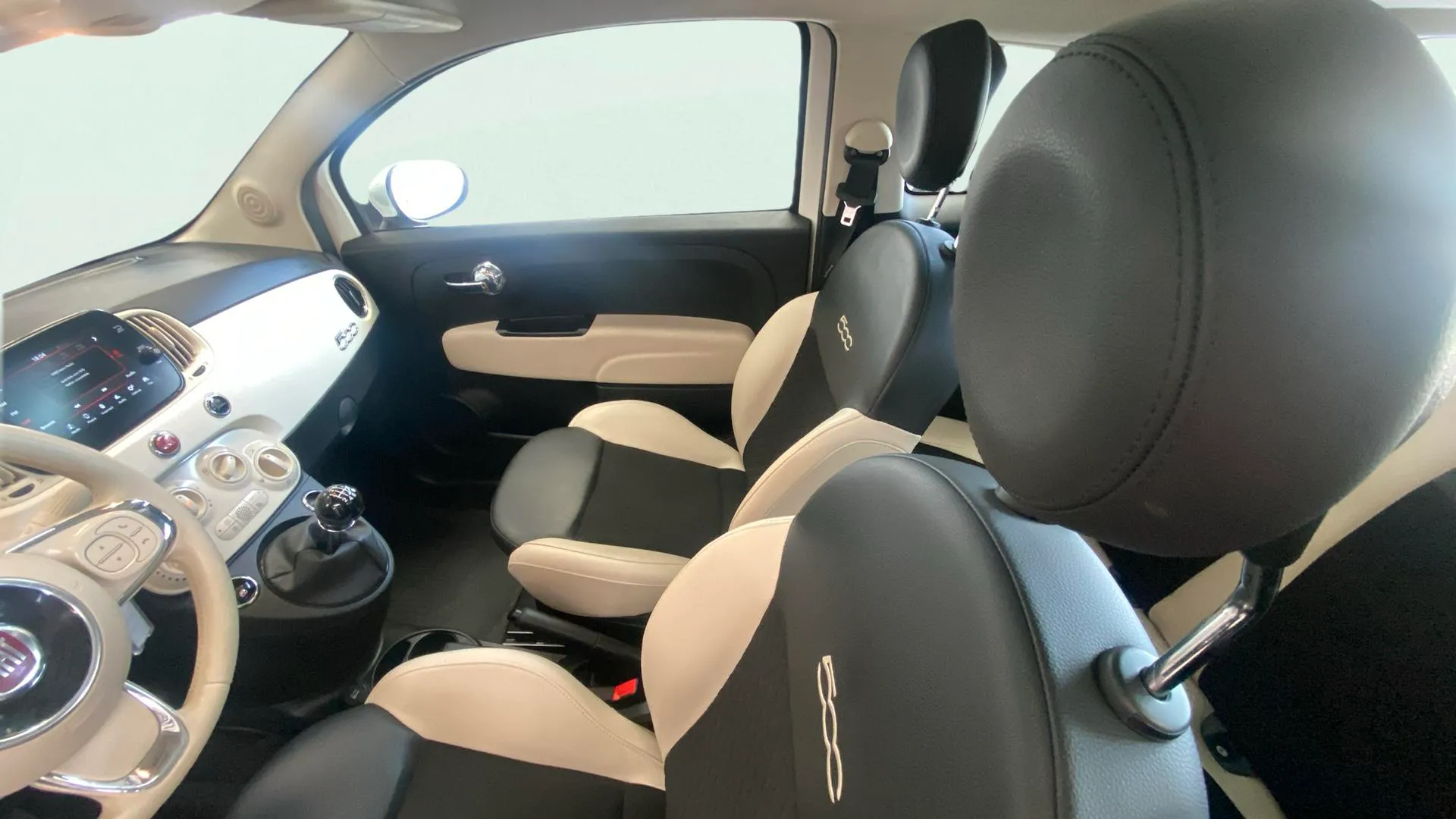 Fiat 500 Dolcevita 1.0 Hybrid - foto 9