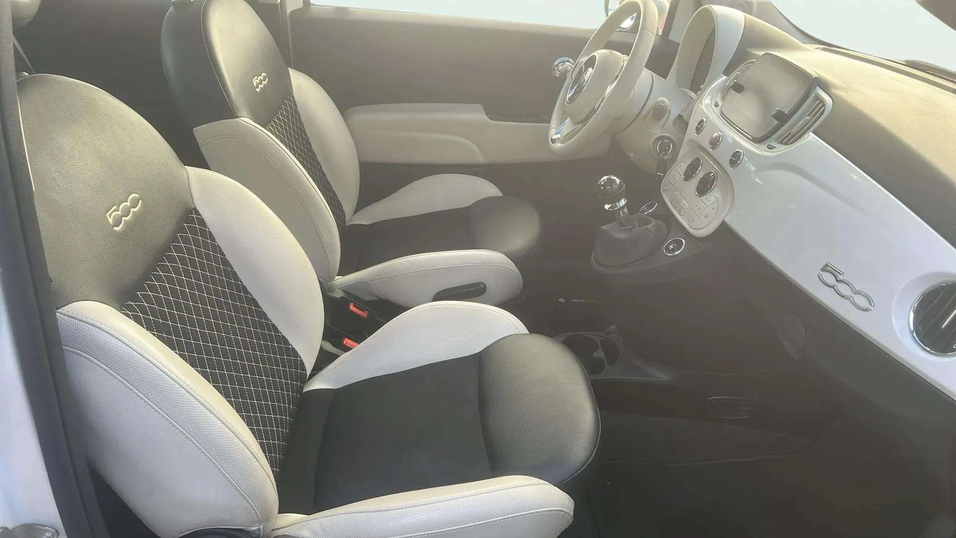 Fiat 500 Dolcevita 1.0 Hybrid - foto 24
