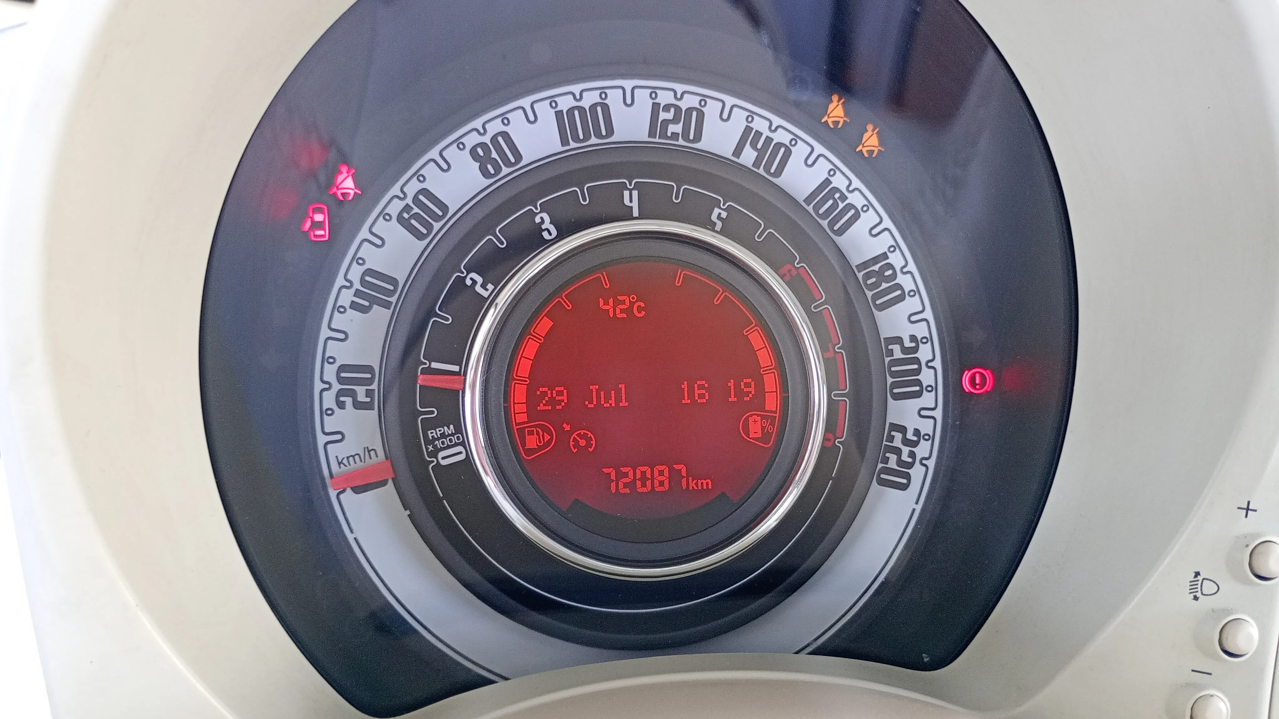 Fiat 500 Dolcevita 1.0 Hybrid - foto 10