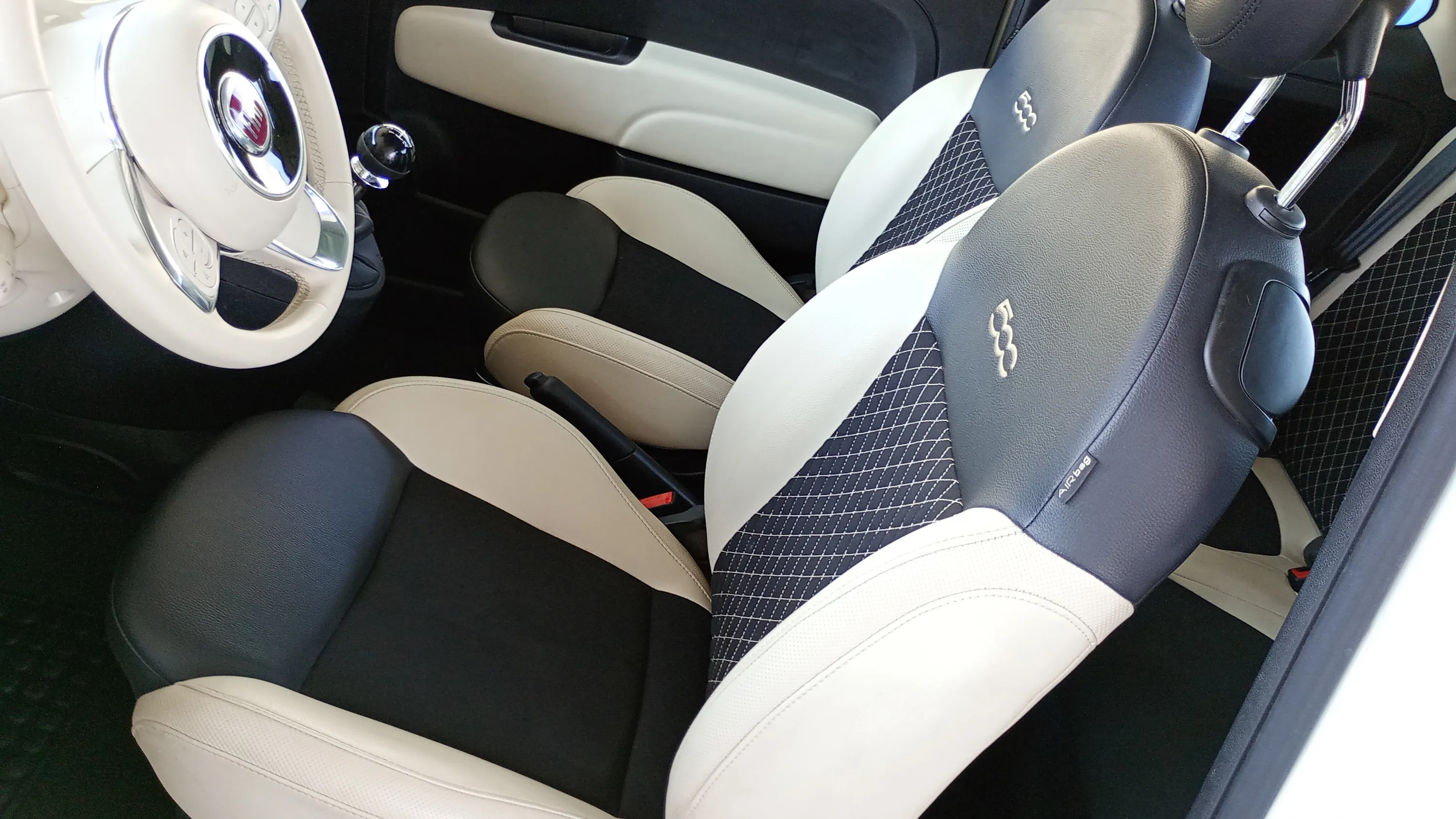 Fiat 500 Dolcevita 1.0 Hybrid - foto 22