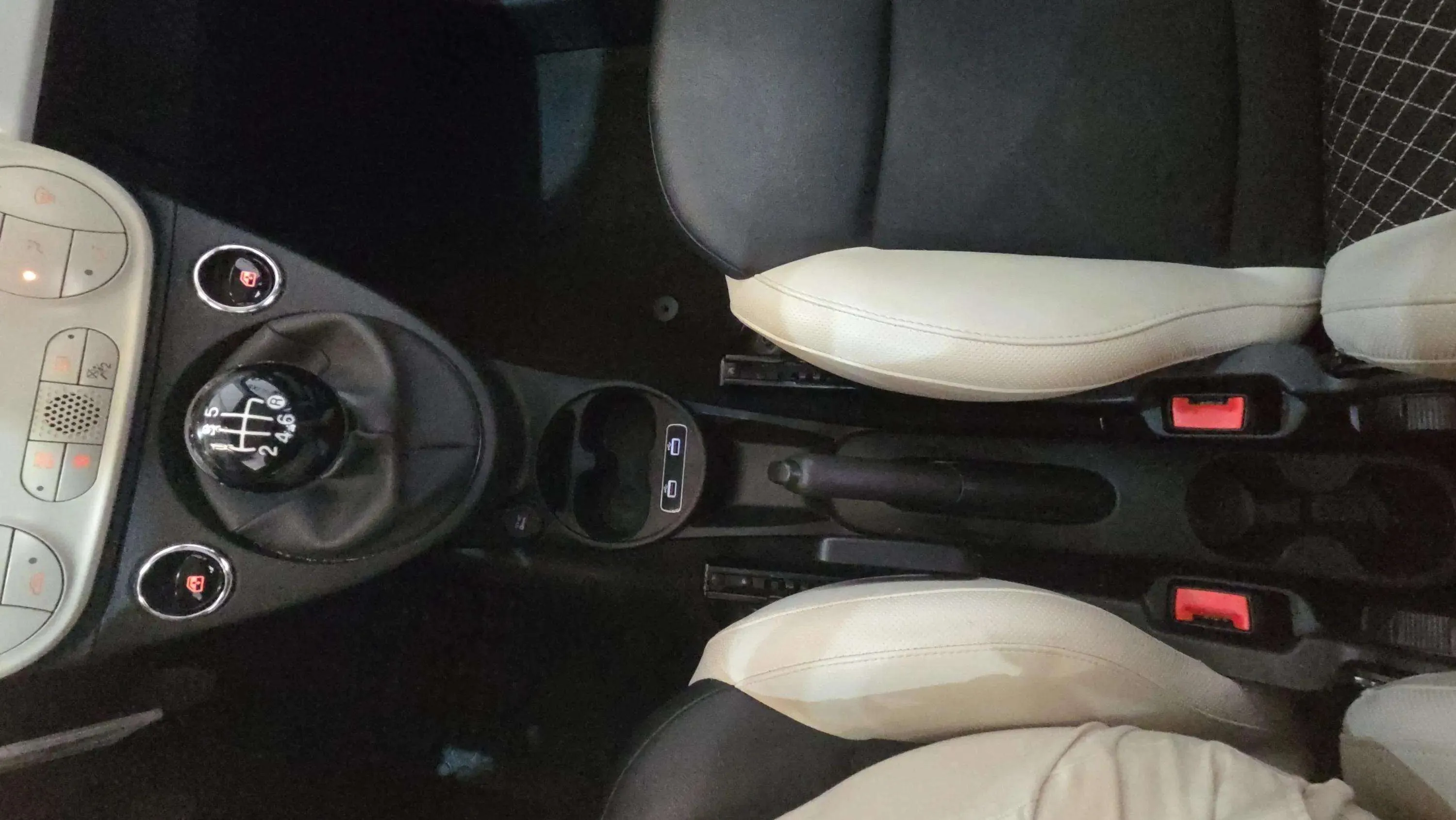 Fiat 500 Dolcevita 1.0 Hybrid - foto 17