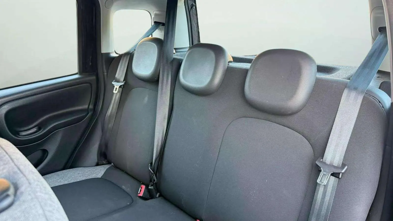 Fiat Panda Hybrid 1.0 - foto 21