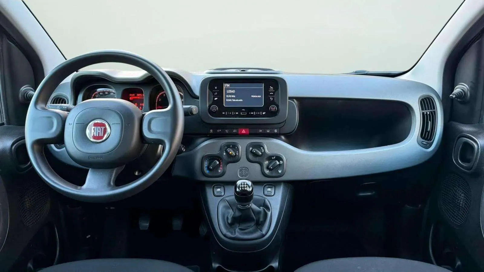 Fiat Panda Hybrid 1.0 - foto 11