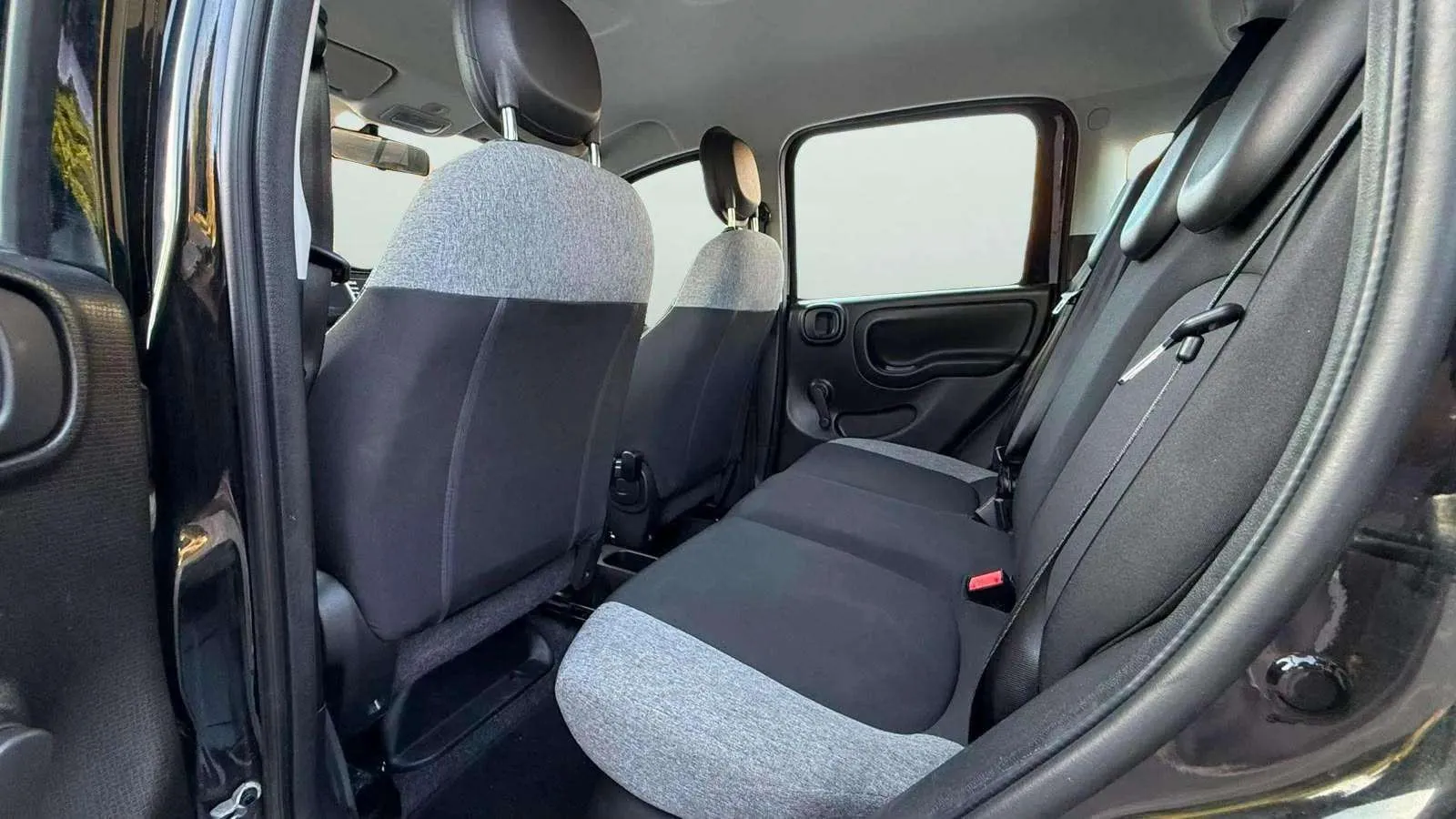 Fiat Panda Hybrid 1.0 - foto 20