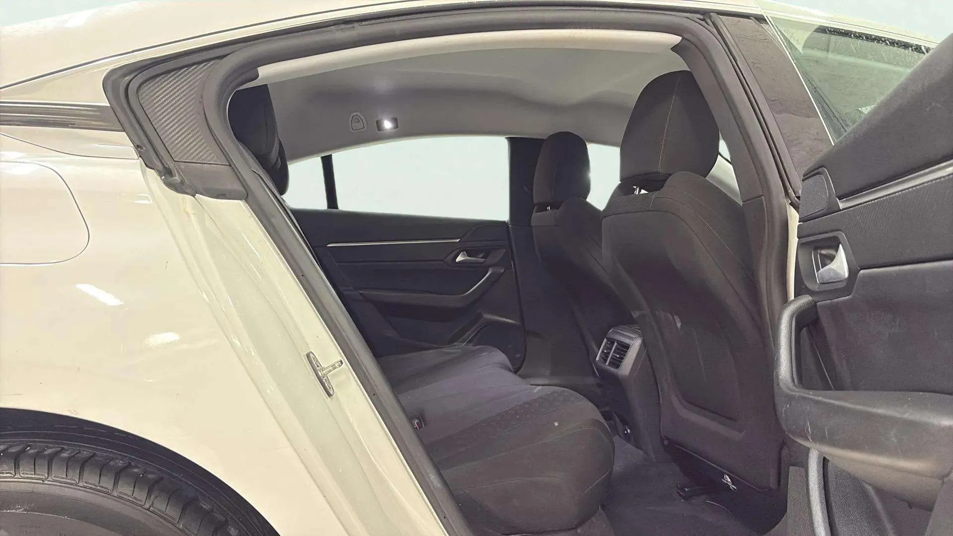 Peugeot 508 Active BlueHDi - foto 14