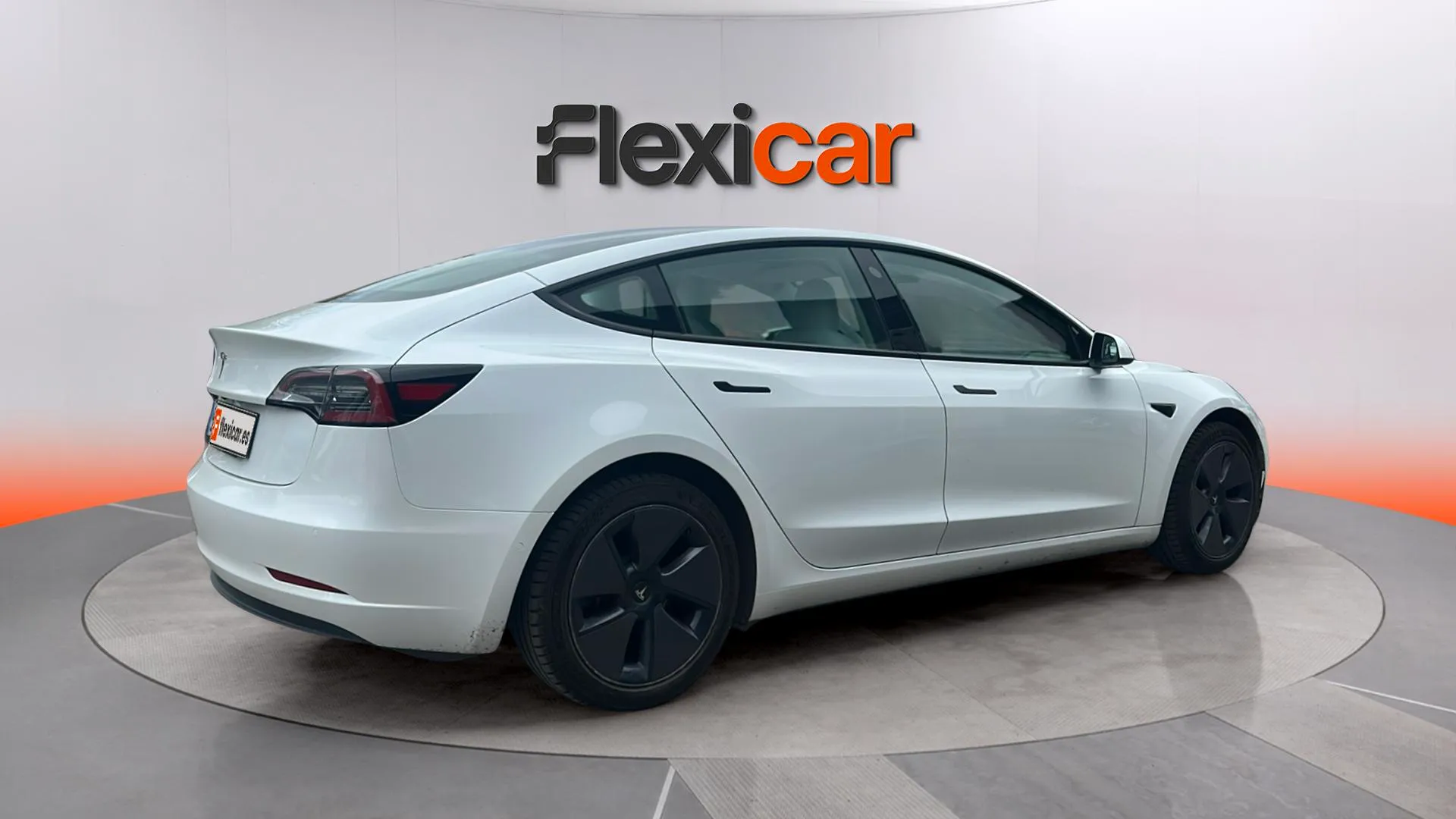 Tesla Model 3 Estándar Plus RWD - foto 4