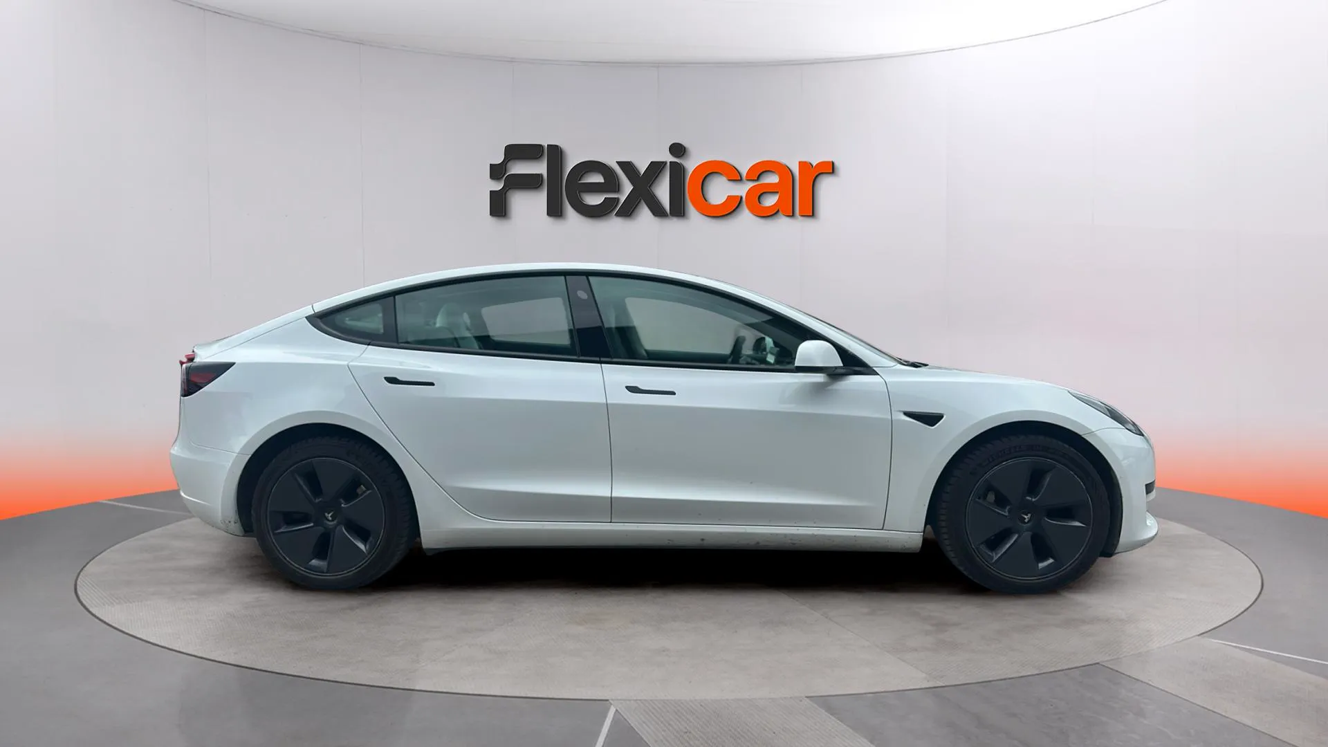 Tesla Model 3 Estándar Plus RWD - foto 3
