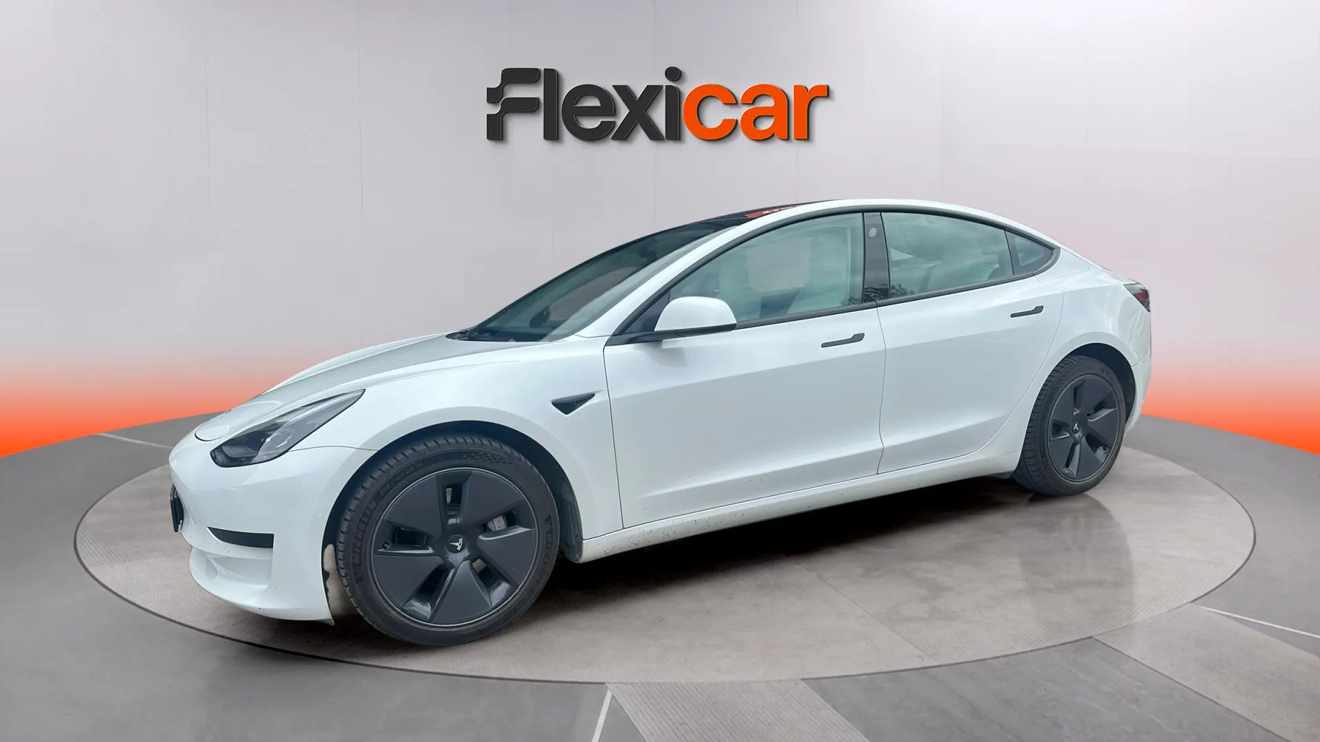 Tesla Model 3 Estándar Plus RWD - foto 8