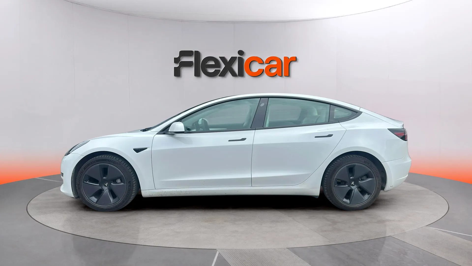 Tesla Model 3 Estándar Plus RWD - foto 9