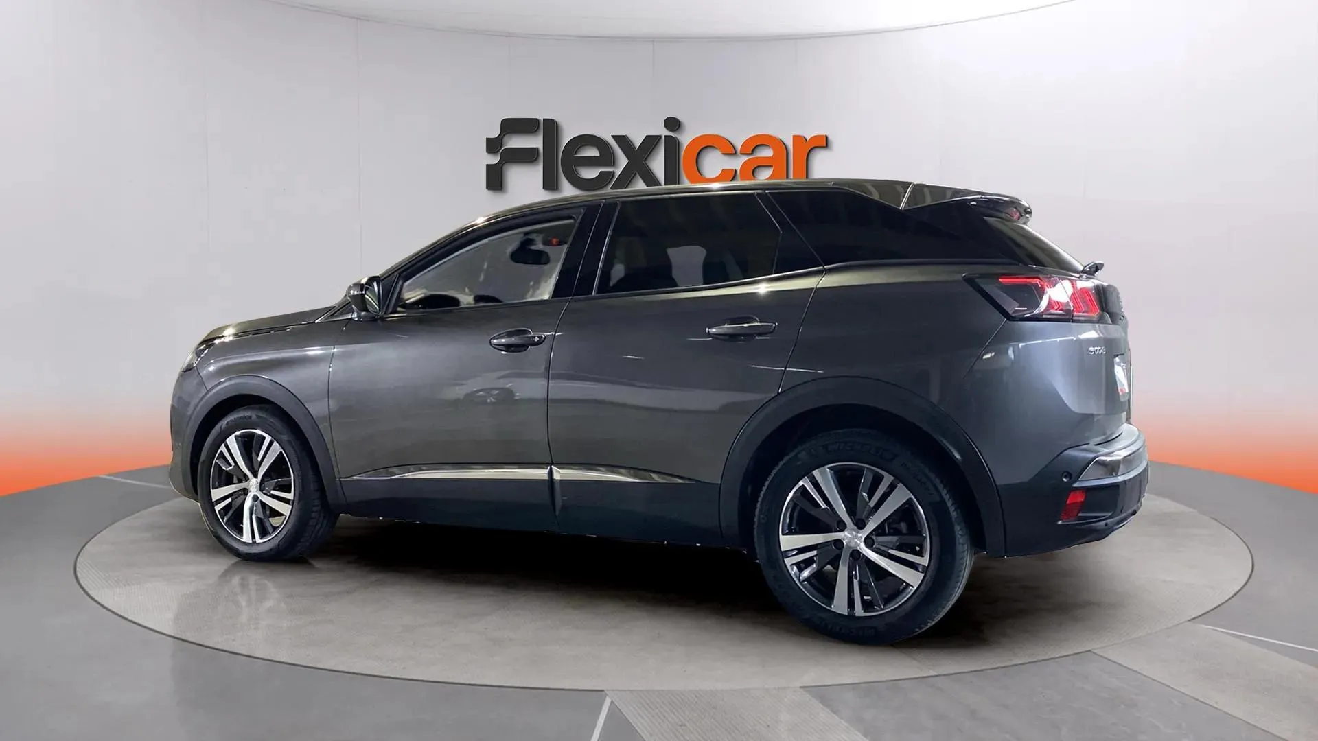 Peugeot 3008 1.5 BlueHDi Allure EAT8 - foto 4