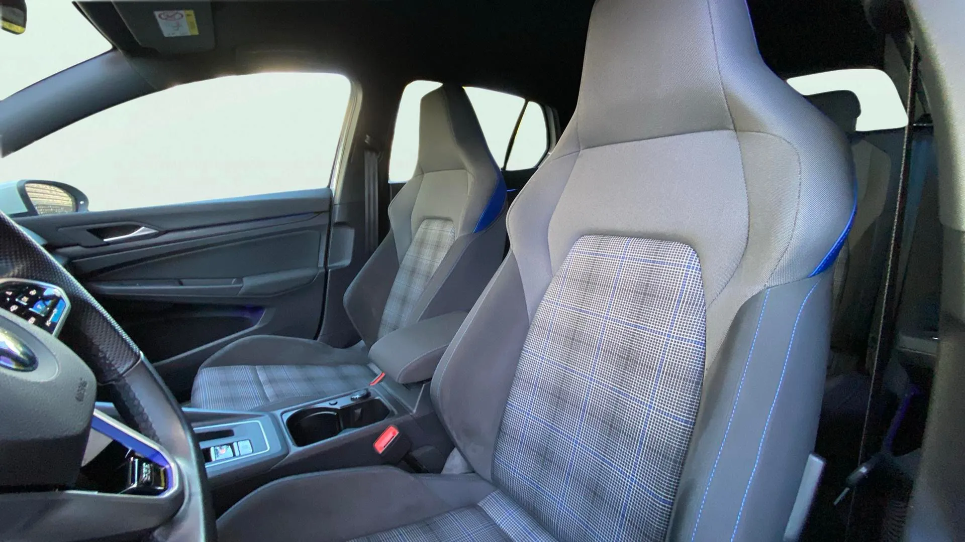 Volkswagen Golf GTE 1.4 TSI DSG - foto 21