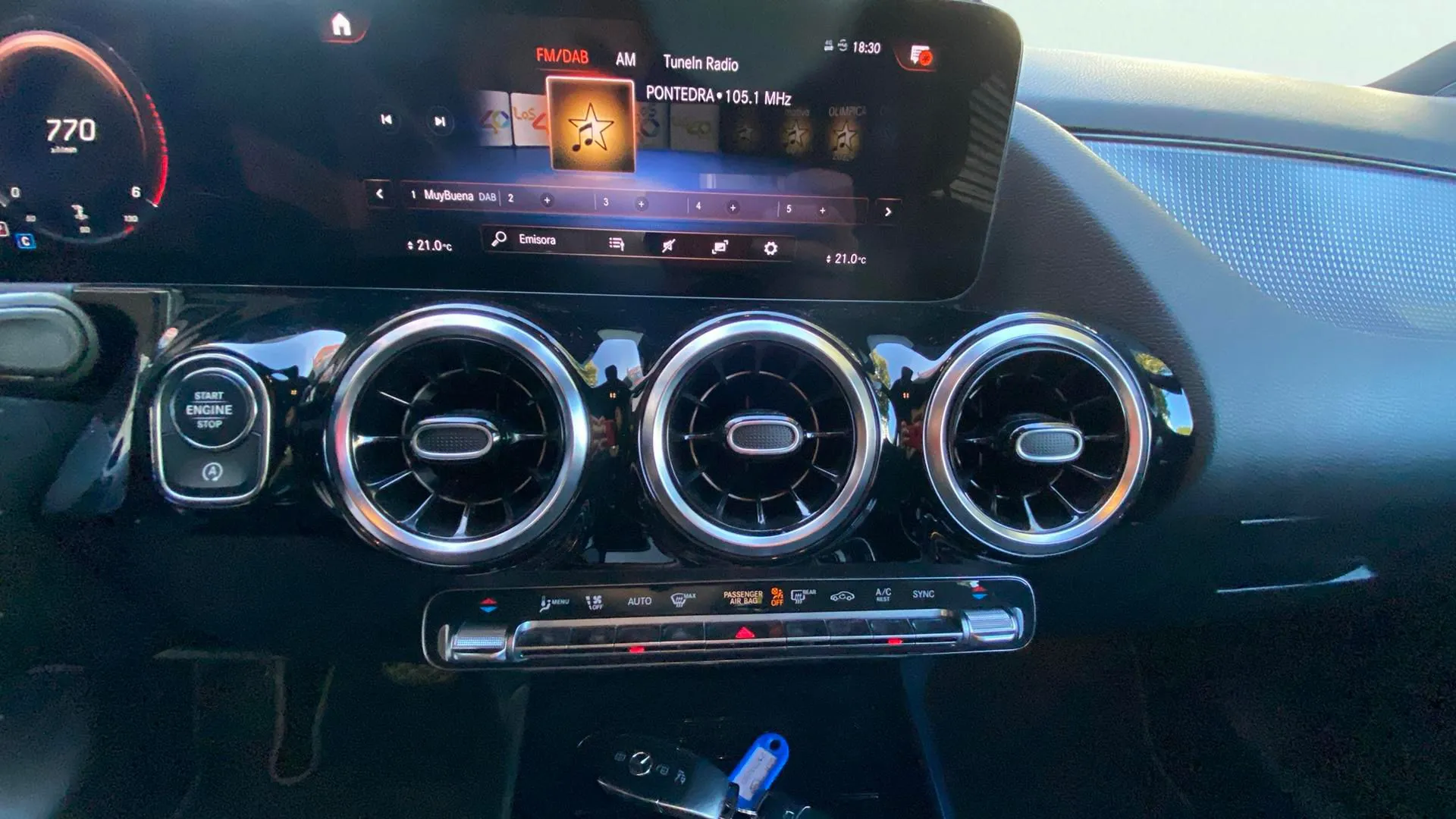 Mercedes-Benz GLA 200 D - foto 15