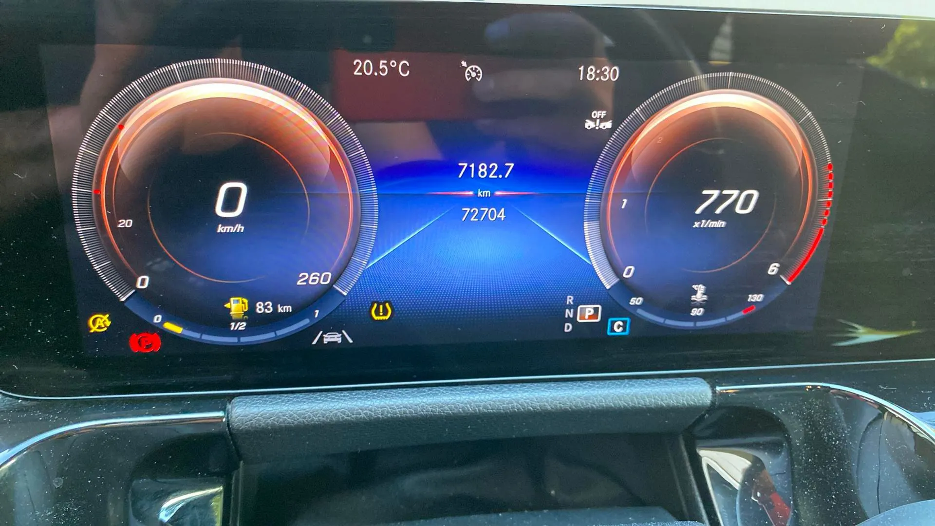 Mercedes-Benz GLA 200 D - foto 9