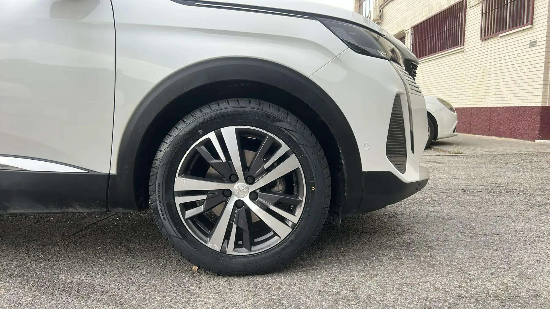 Peugeot 3008 1.5 BlueHDi Allure - foto 27