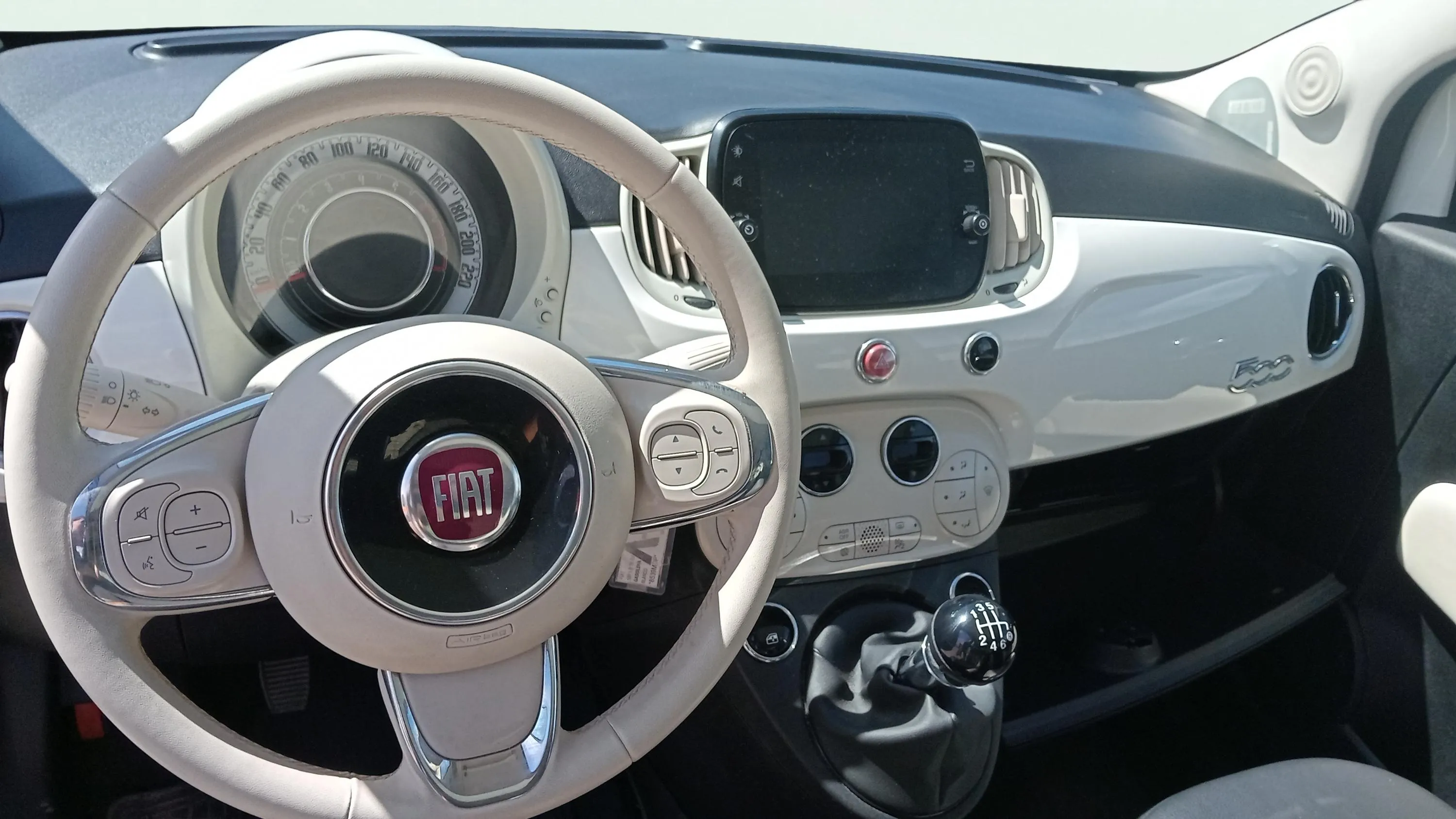 Fiat 500 Dolcevita 1.0 Hybrid - foto 14