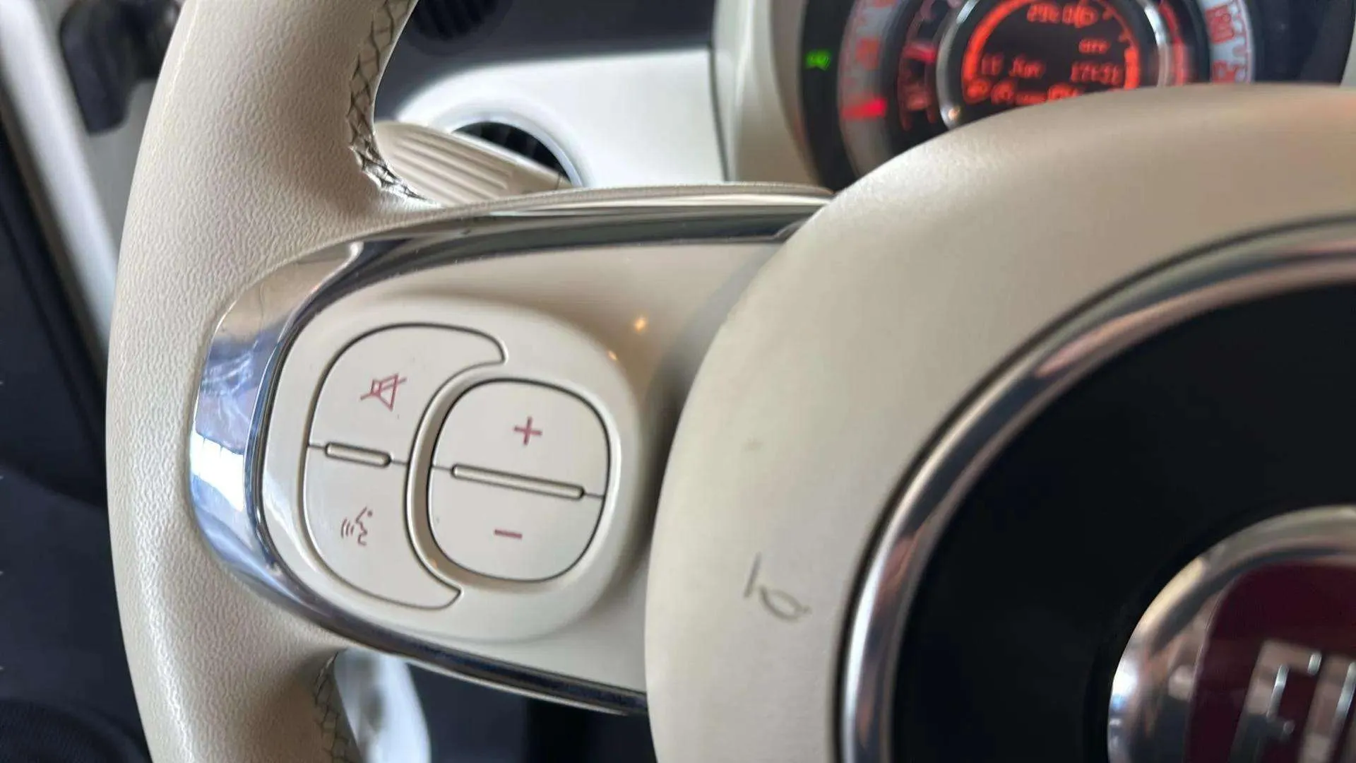 Fiat 500 Dolcevita 1.0 Hybrid - foto 22