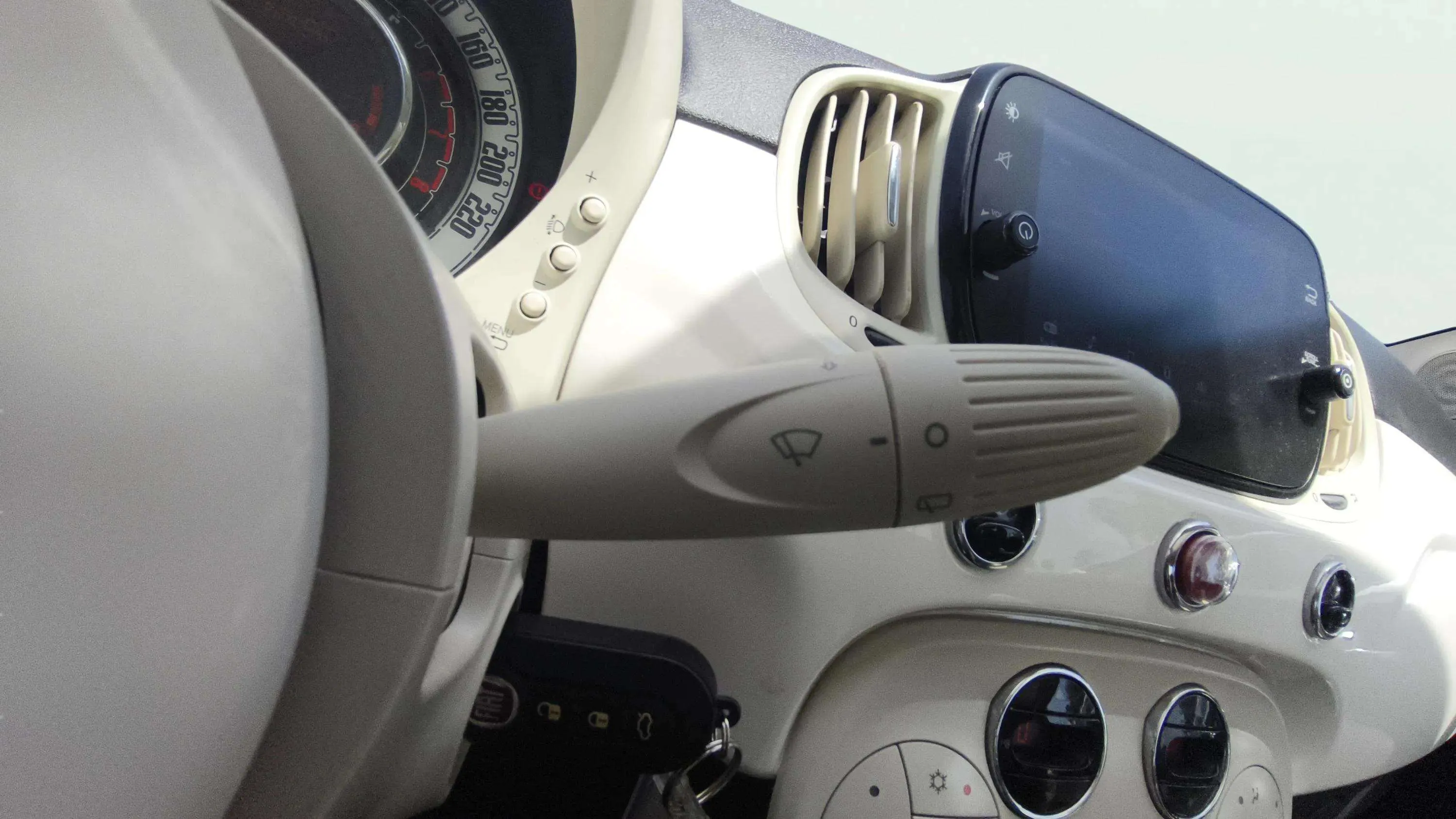 Fiat 500 Dolcevita 1.0 Hybrid - foto 21