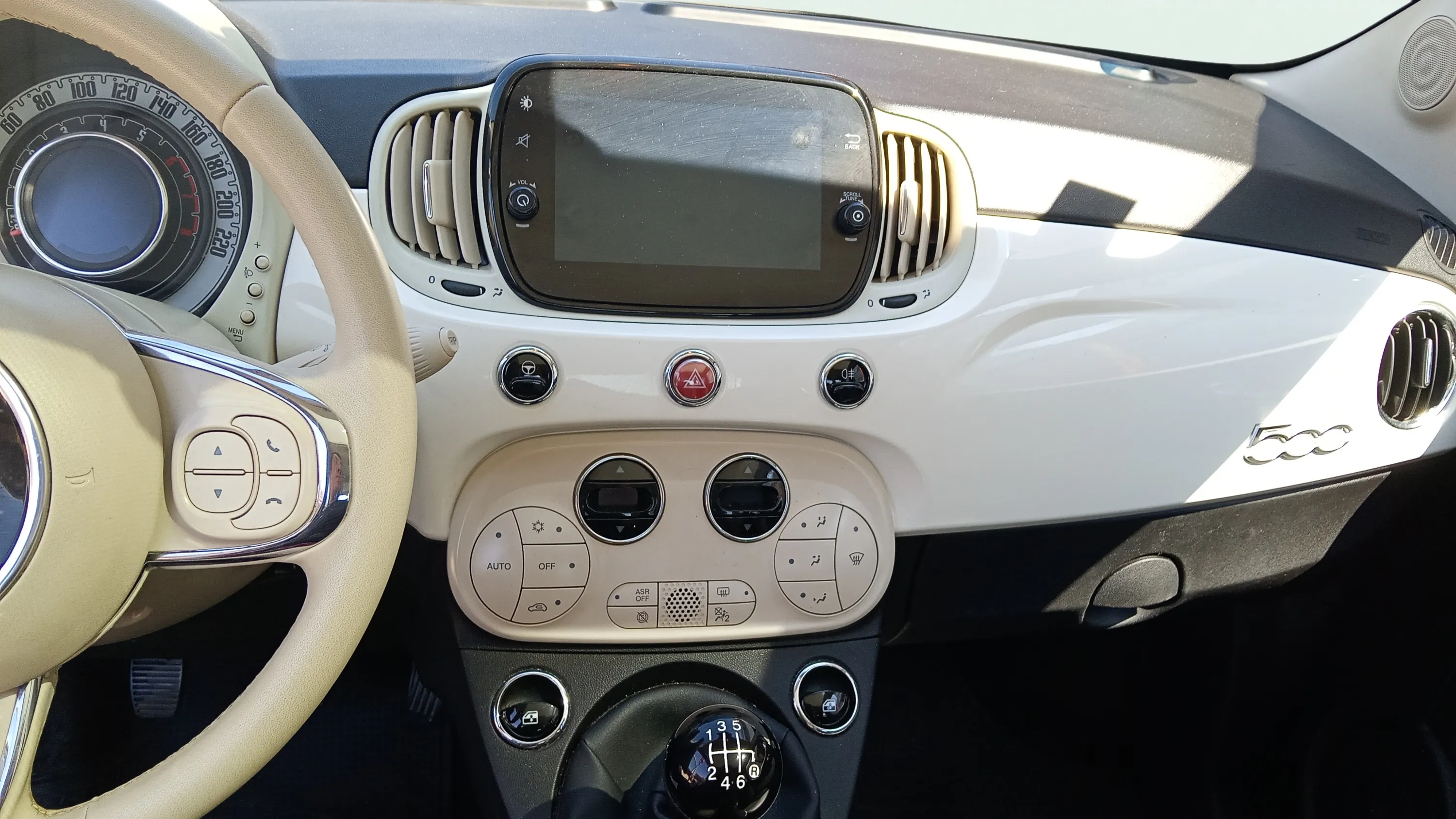 Fiat 500 Dolcevita 1.0 Hybrid - foto 11