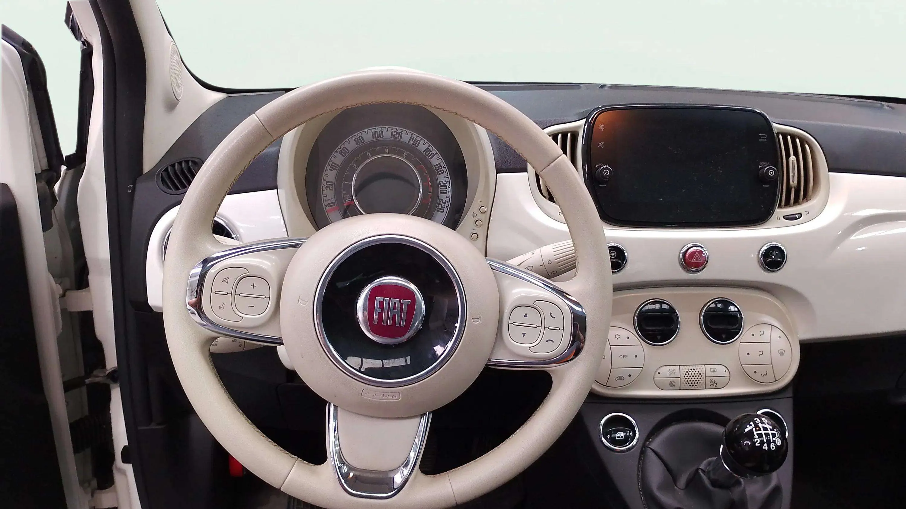 Fiat 500 Dolcevita 1.0 Hybrid - foto 21