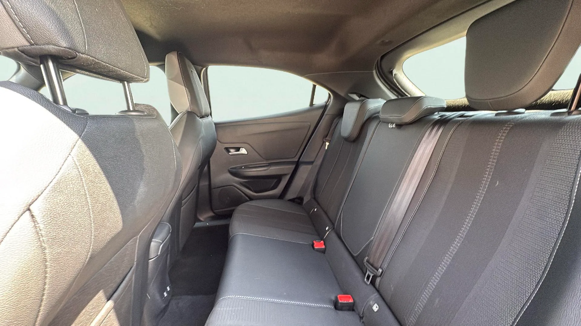 Opel Mokka 1.2 T GS - foto 18
