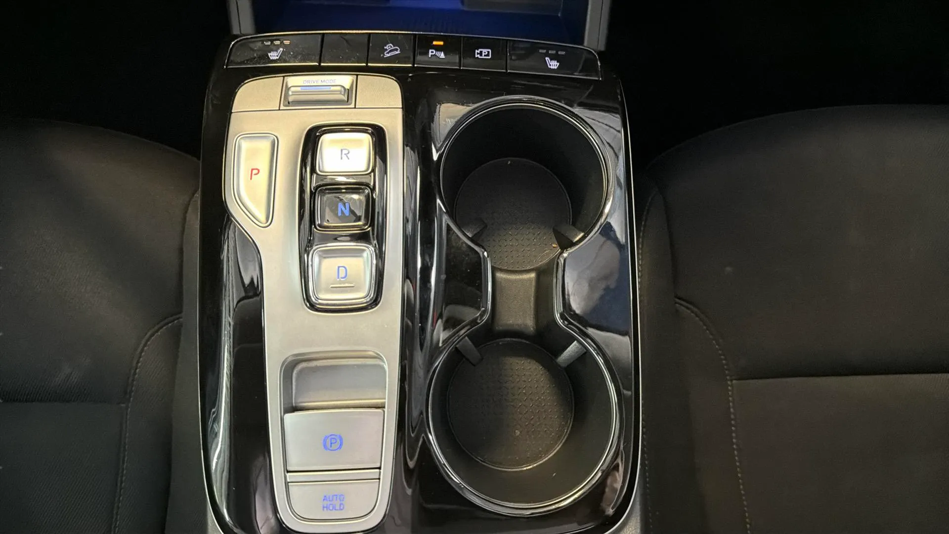 Hyundai Tucson 1.6 T-GDi HEV Tecno Sky Aut S/Cable - foto 20