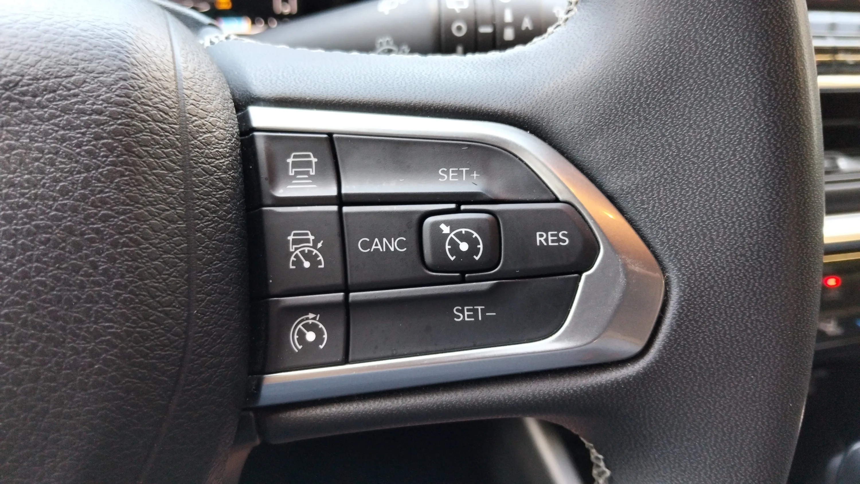 Jeep Compass 1.3 PHEV S AWD - foto 17