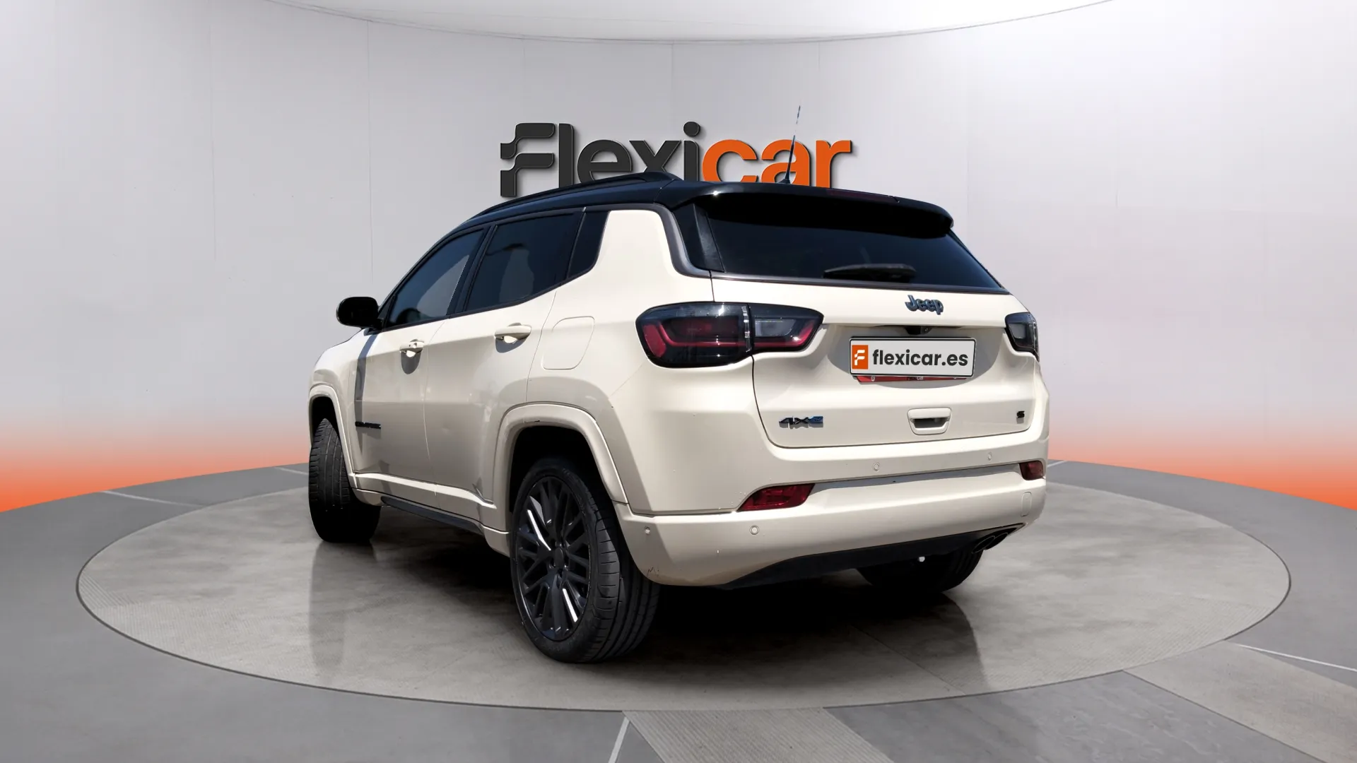 Jeep Compass 1.3 PHEV S AWD - foto 5