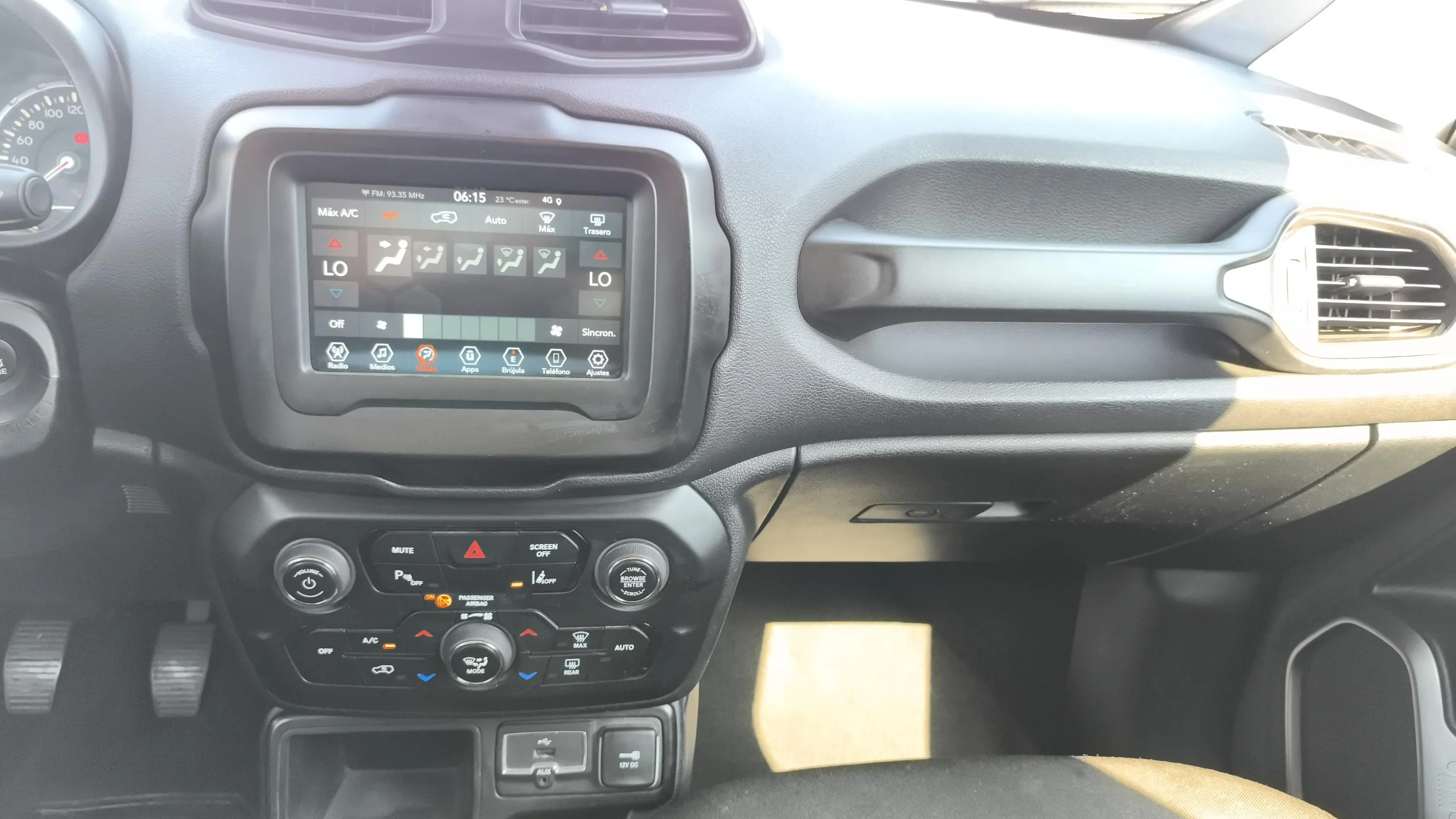 Jeep Renegade Longitude 1.0G 4x2 - foto 10