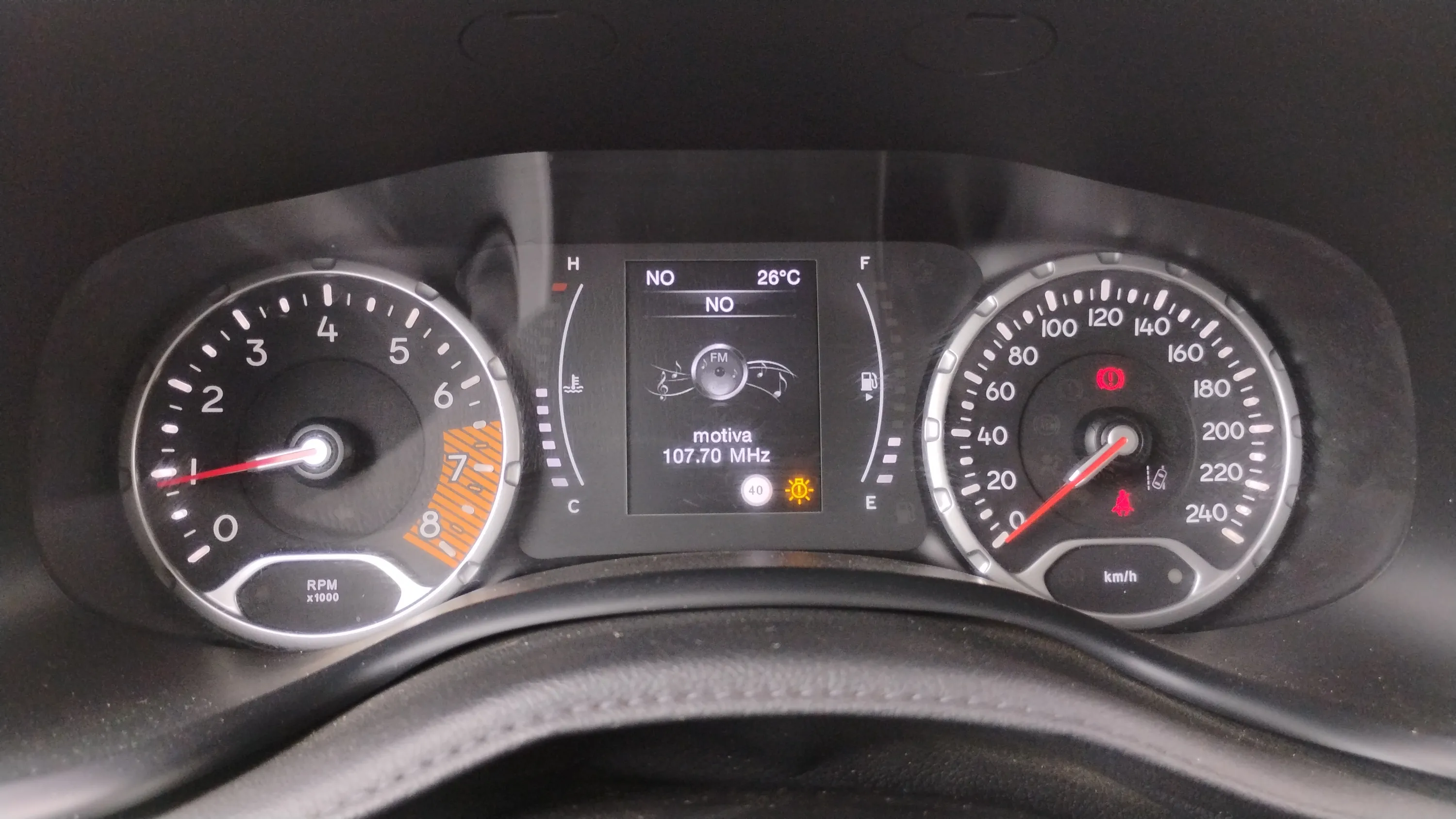 Jeep Renegade Longitude 1.0G 4x2 - foto 17
