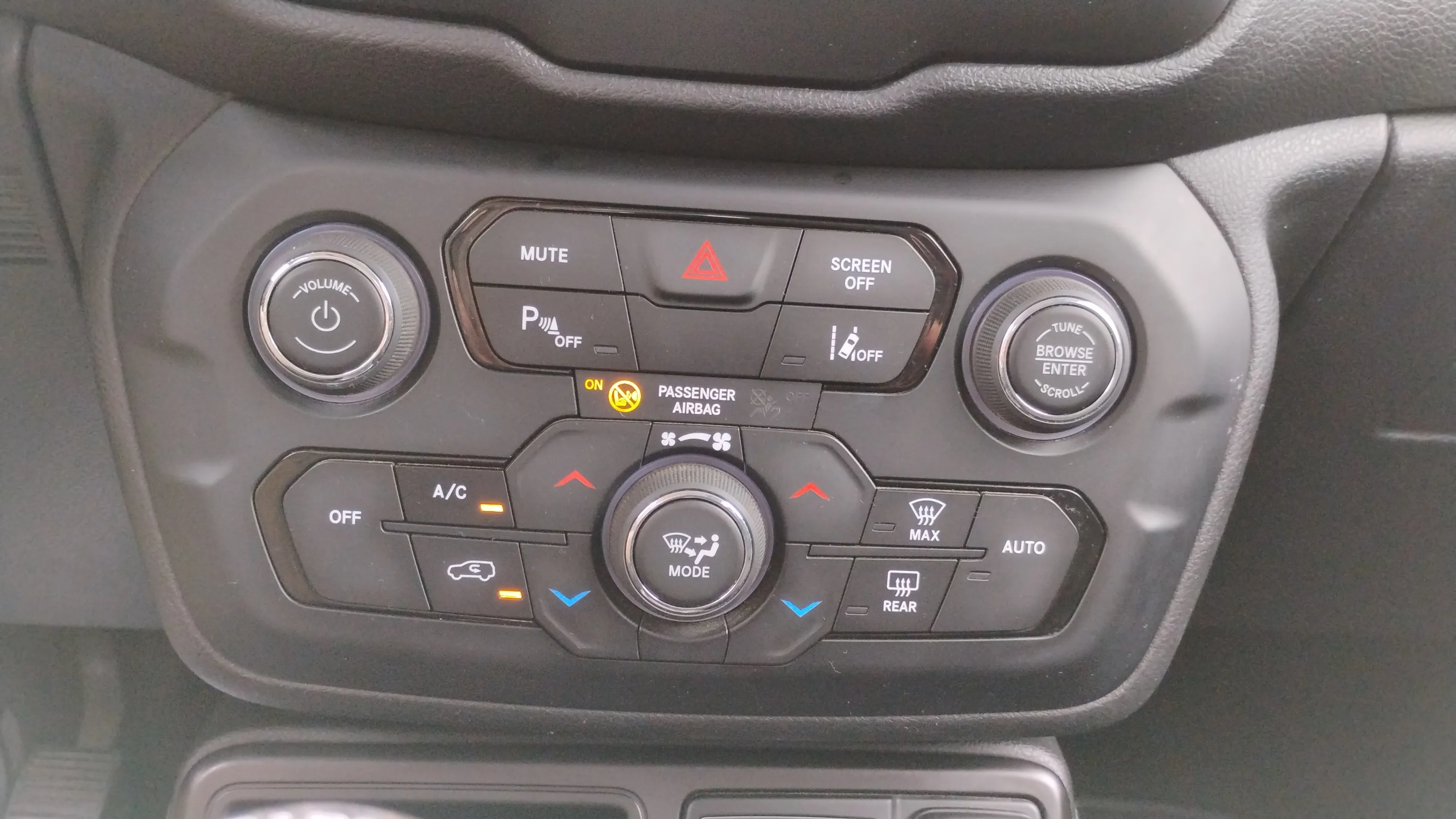 Jeep Renegade Longitude 1.0G 4x2 - foto 18