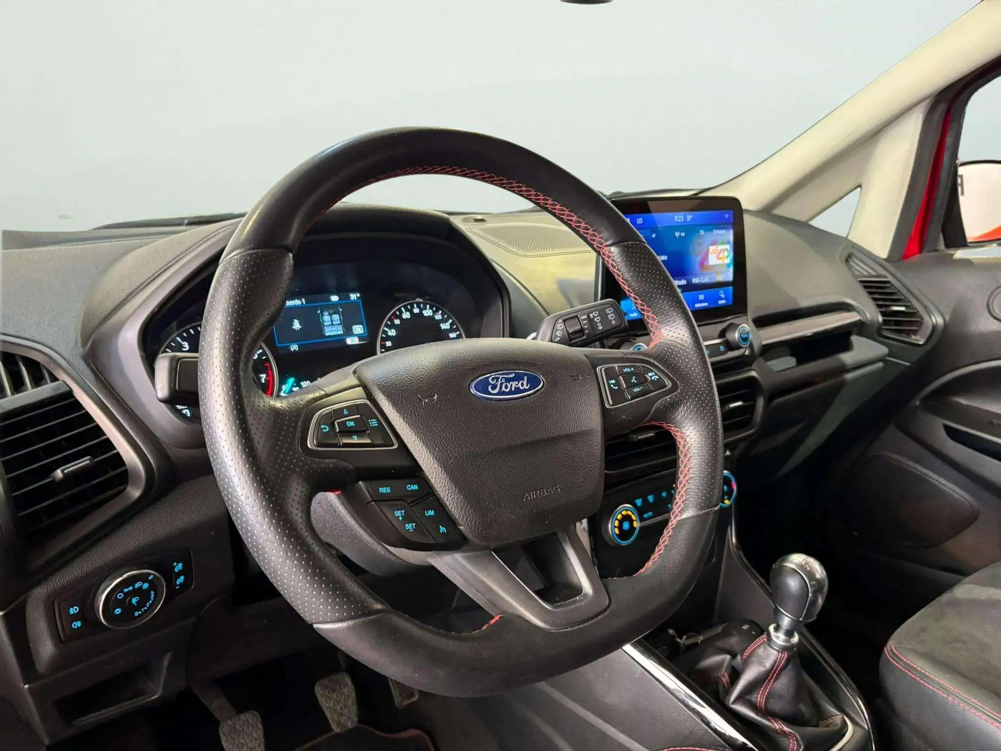 Ford EcoSport 1.0T EcoBoost ST Line - foto 6