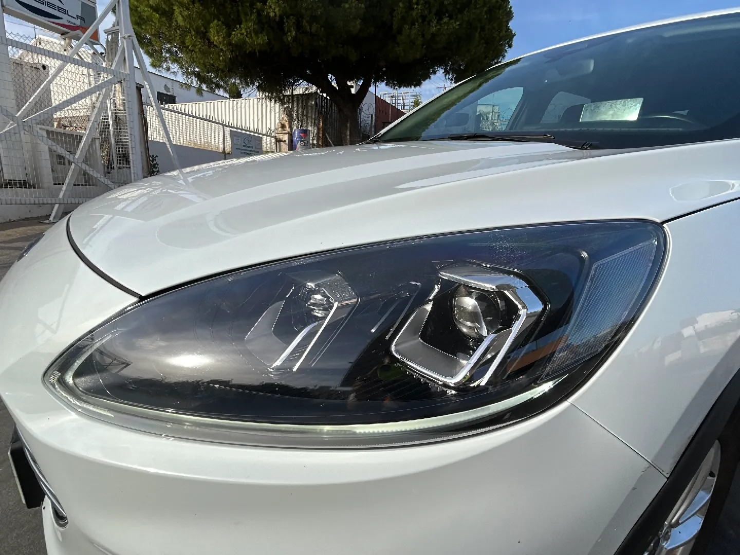 Ford Kuga Titanium 1.5T EcoBoost - foto 35