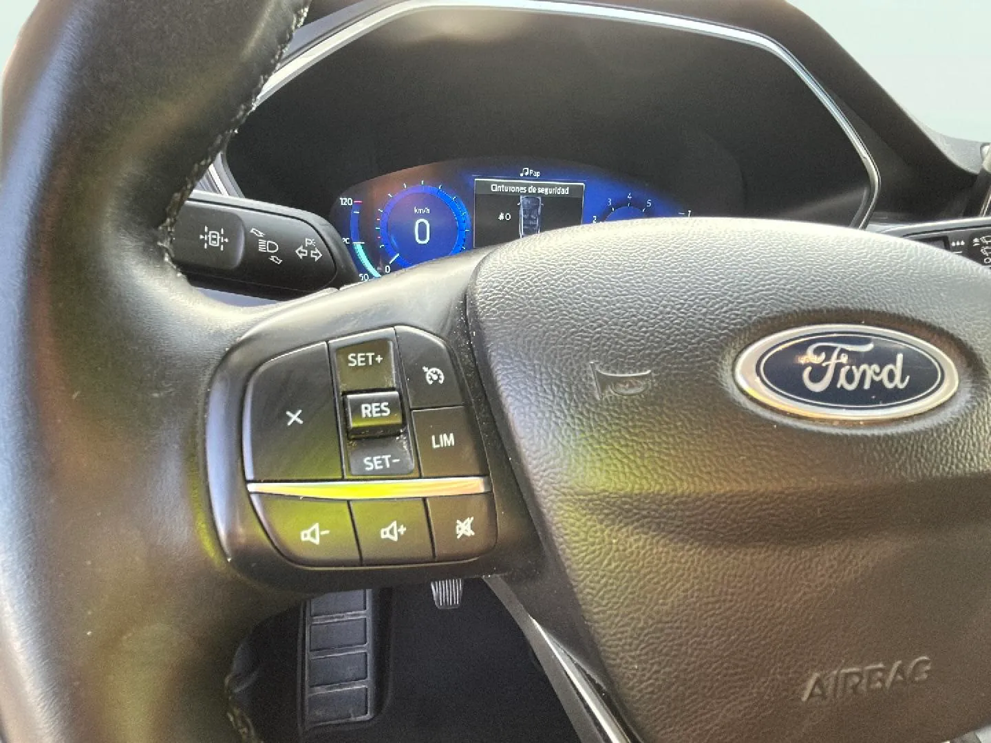 Ford Kuga Titanium 1.5T EcoBoost - foto 27
