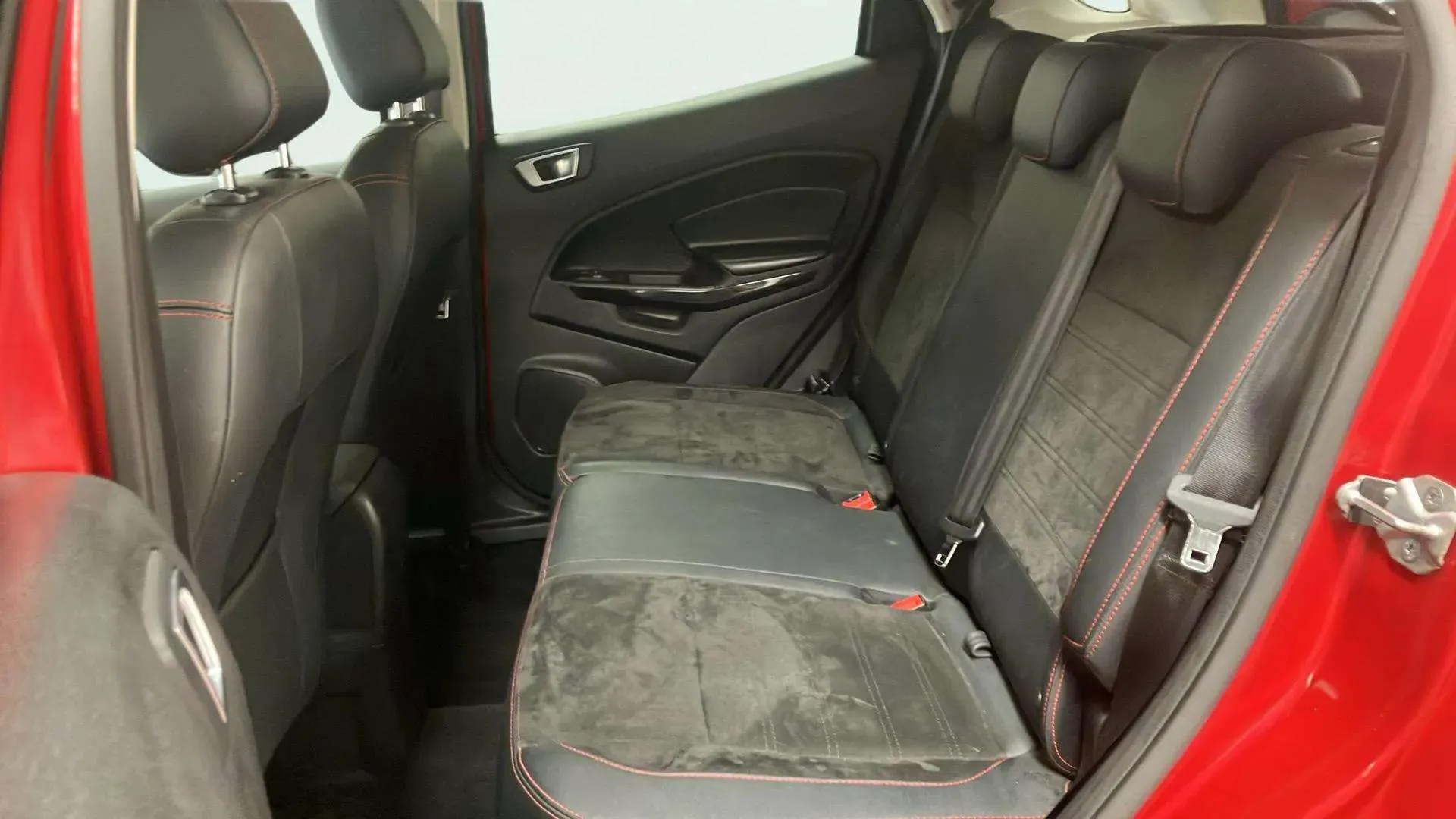 Ford EcoSport 1.0T EcoBoost ST Line - foto 15
