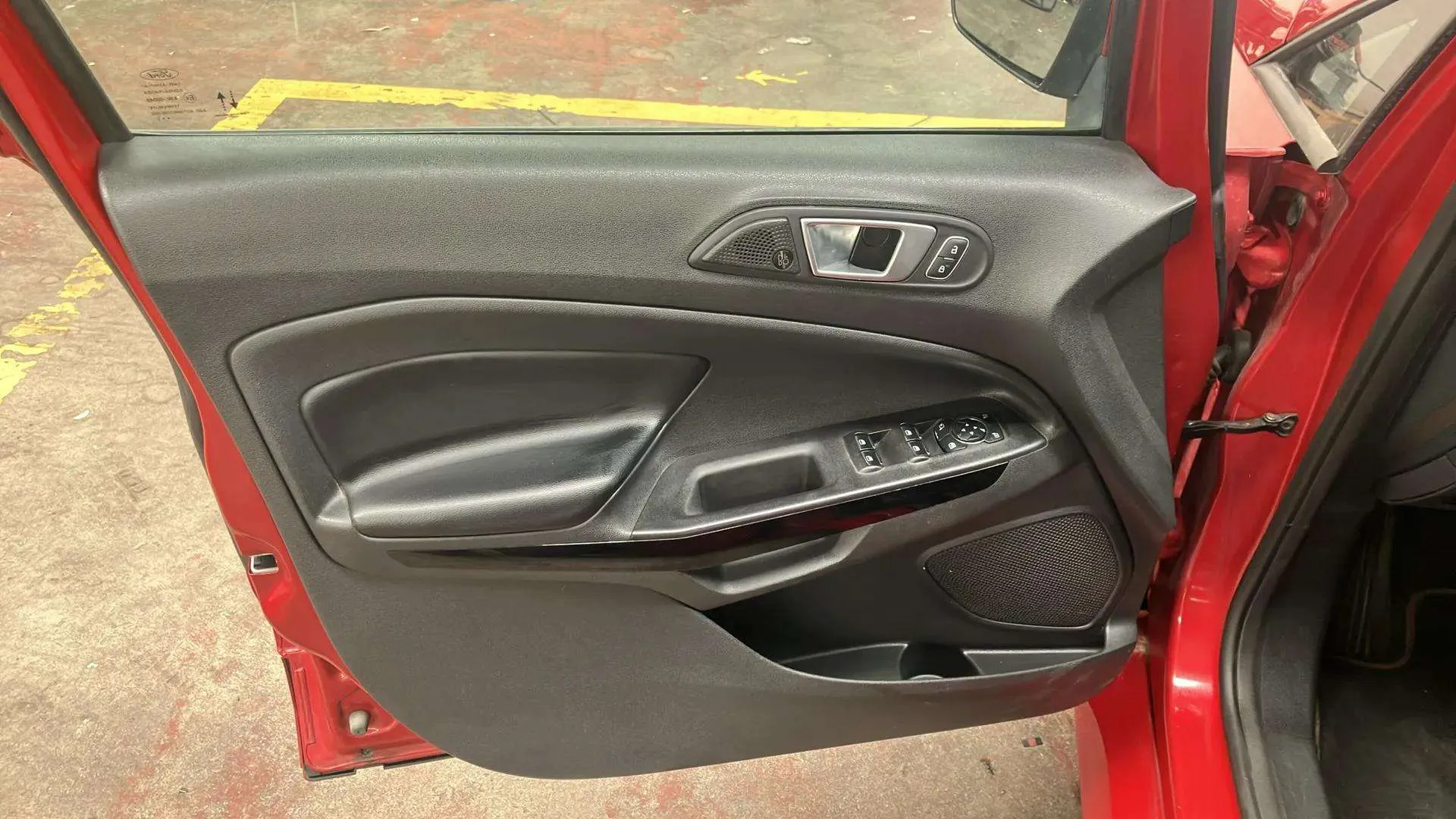Ford EcoSport 1.0T EcoBoost ST Line - foto 19
