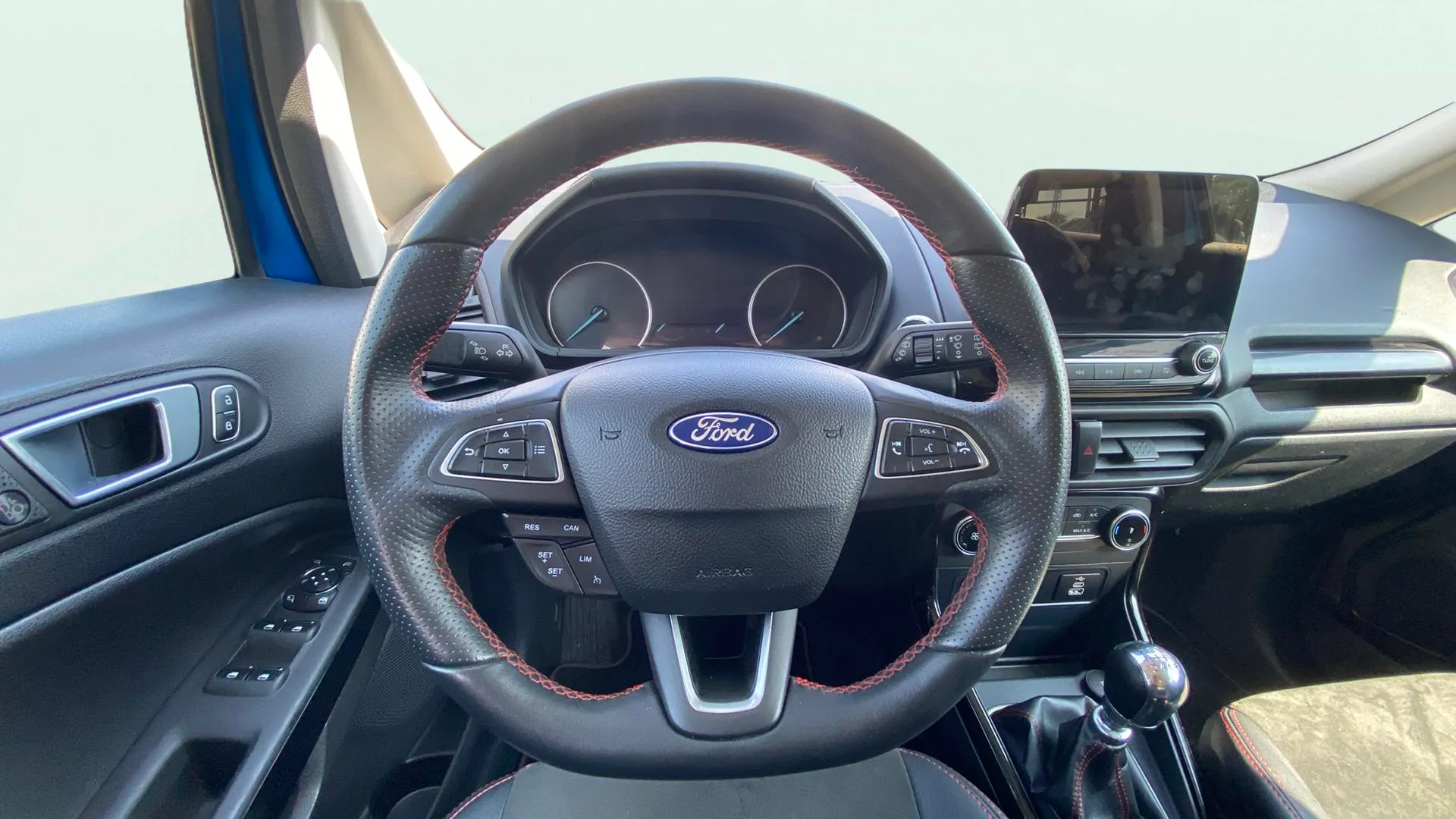 Ford EcoSport 1.0T EcoBoost ST Line - foto 16
