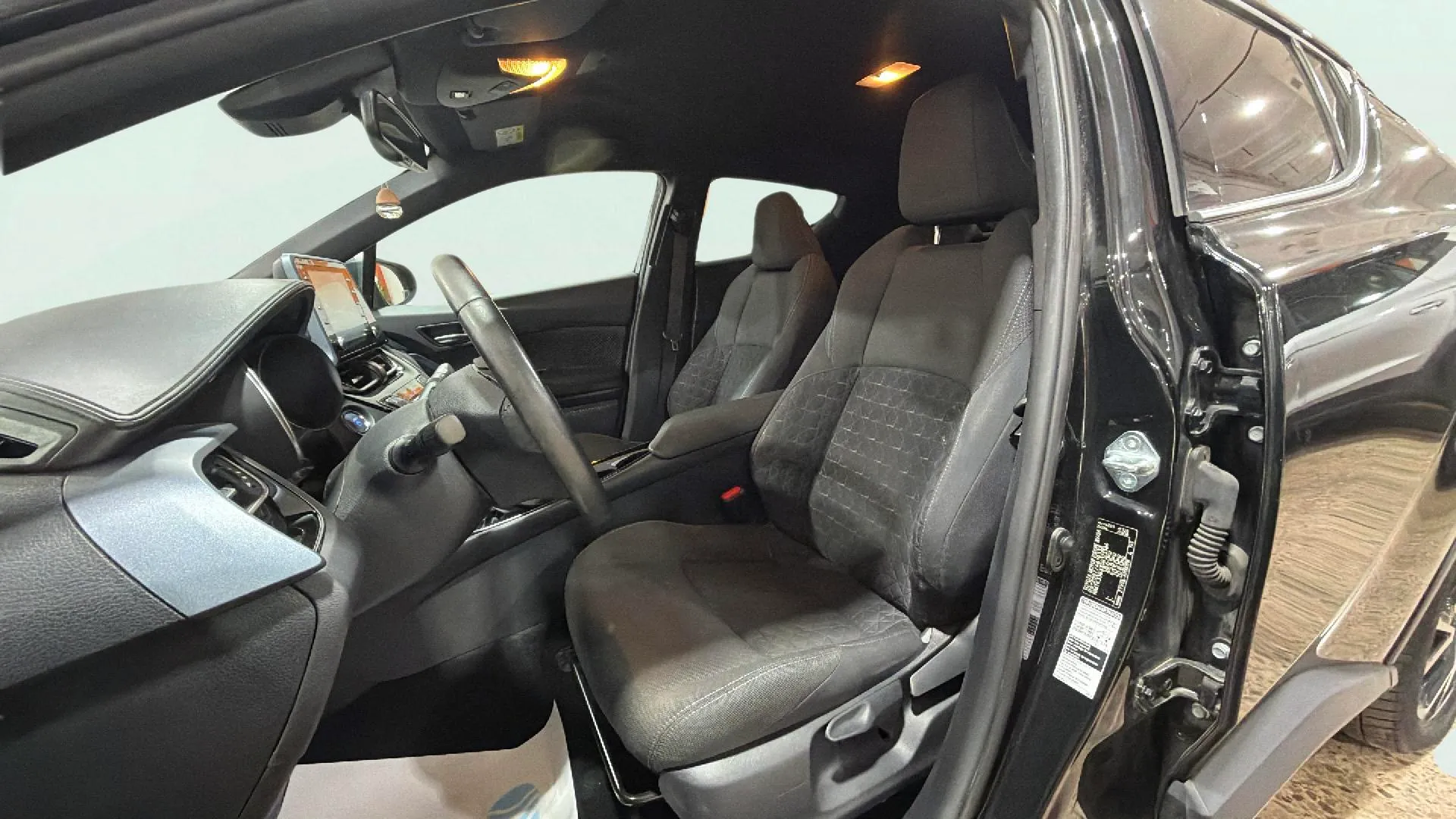 Toyota C-HR 1.8 125H Active - foto 20