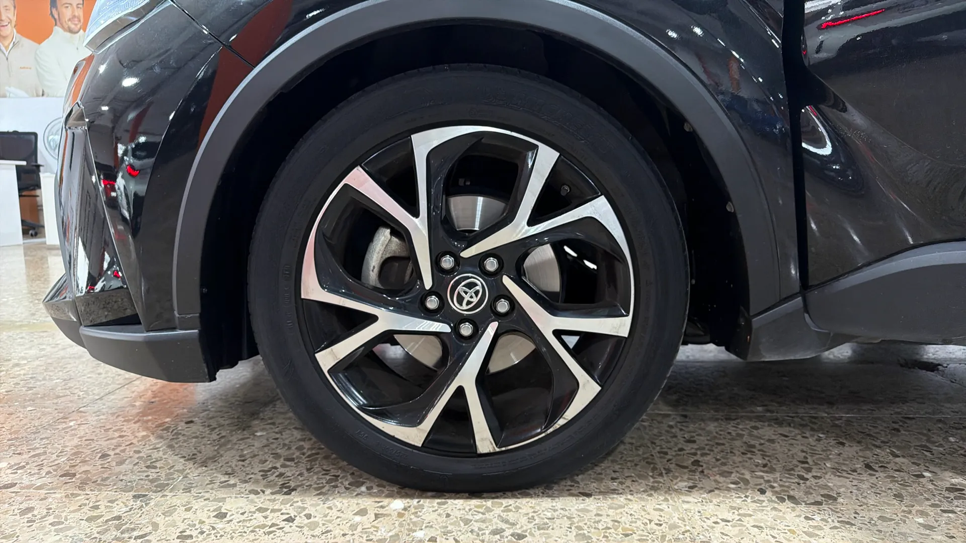 Toyota C-HR 1.8 125H Active - foto 24
