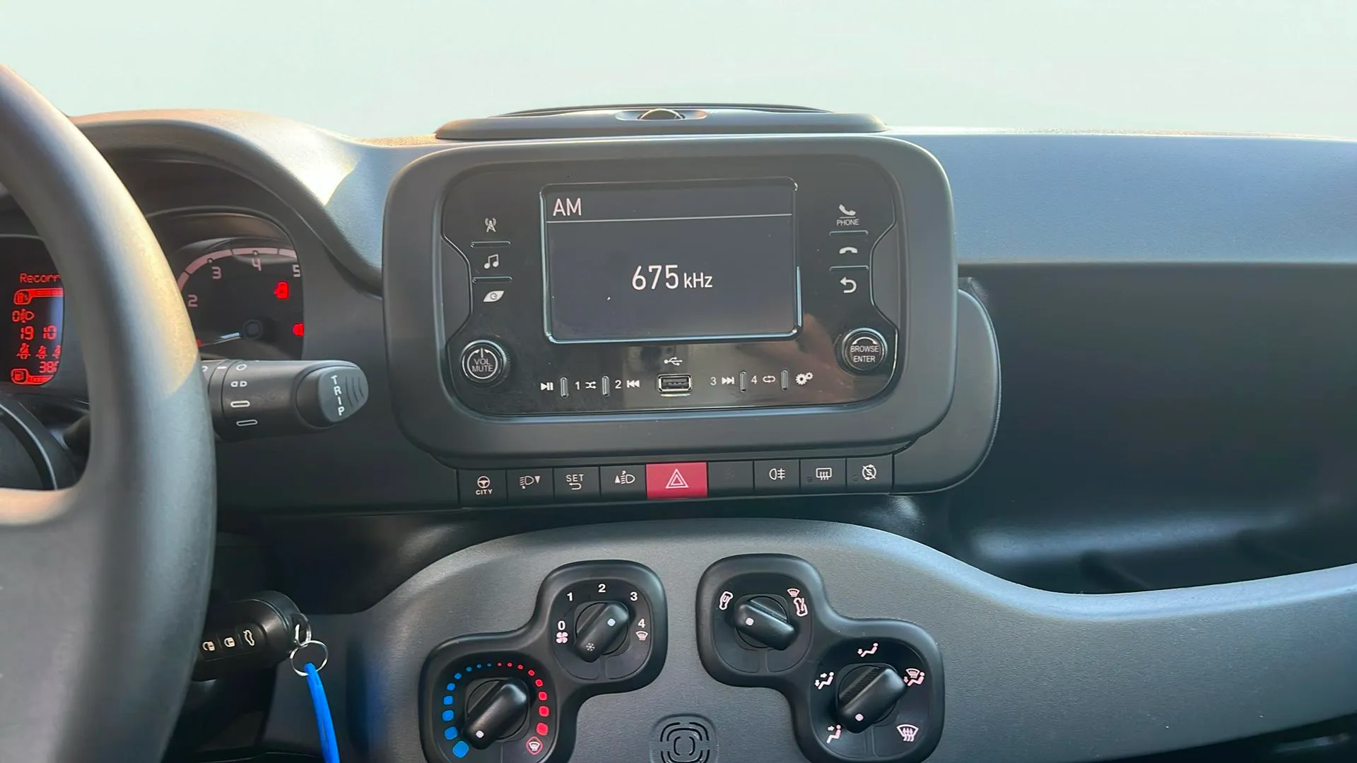 Fiat Panda Cross 1.0 Hybrid - foto 14