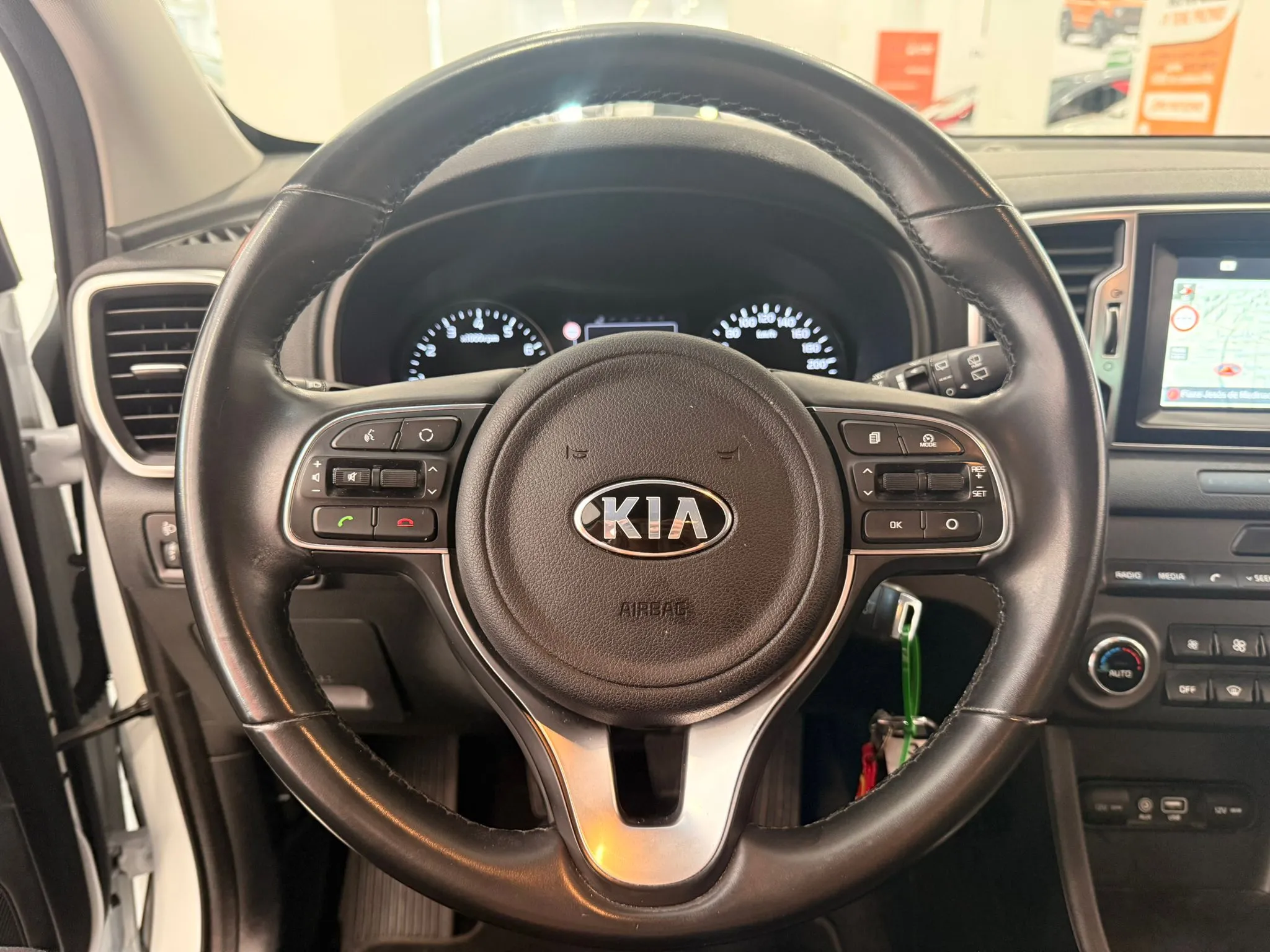 Kia Sportage 1.6 GDi Basic 4x2 - foto 9