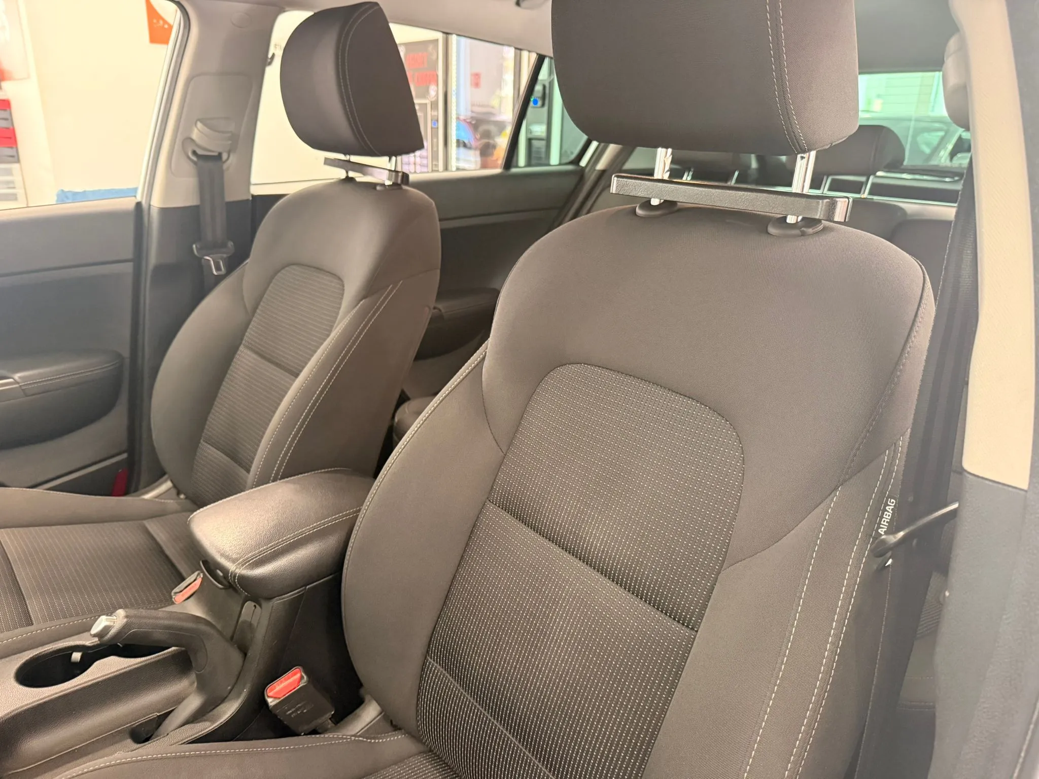 Kia Sportage 1.6 GDi Basic 4x2 - foto 6