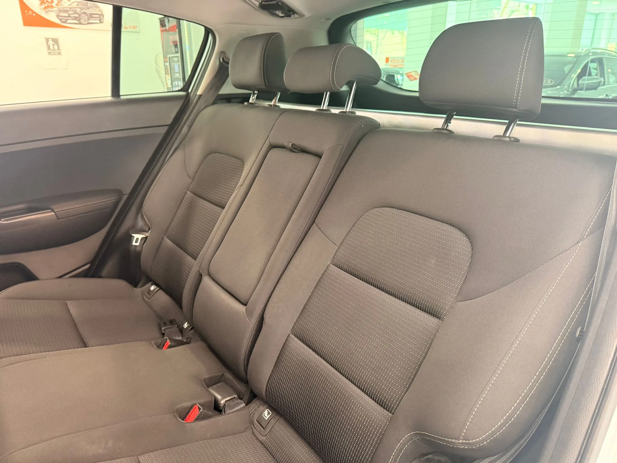 Kia Sportage 1.6 GDi Basic 4x2 - foto 7