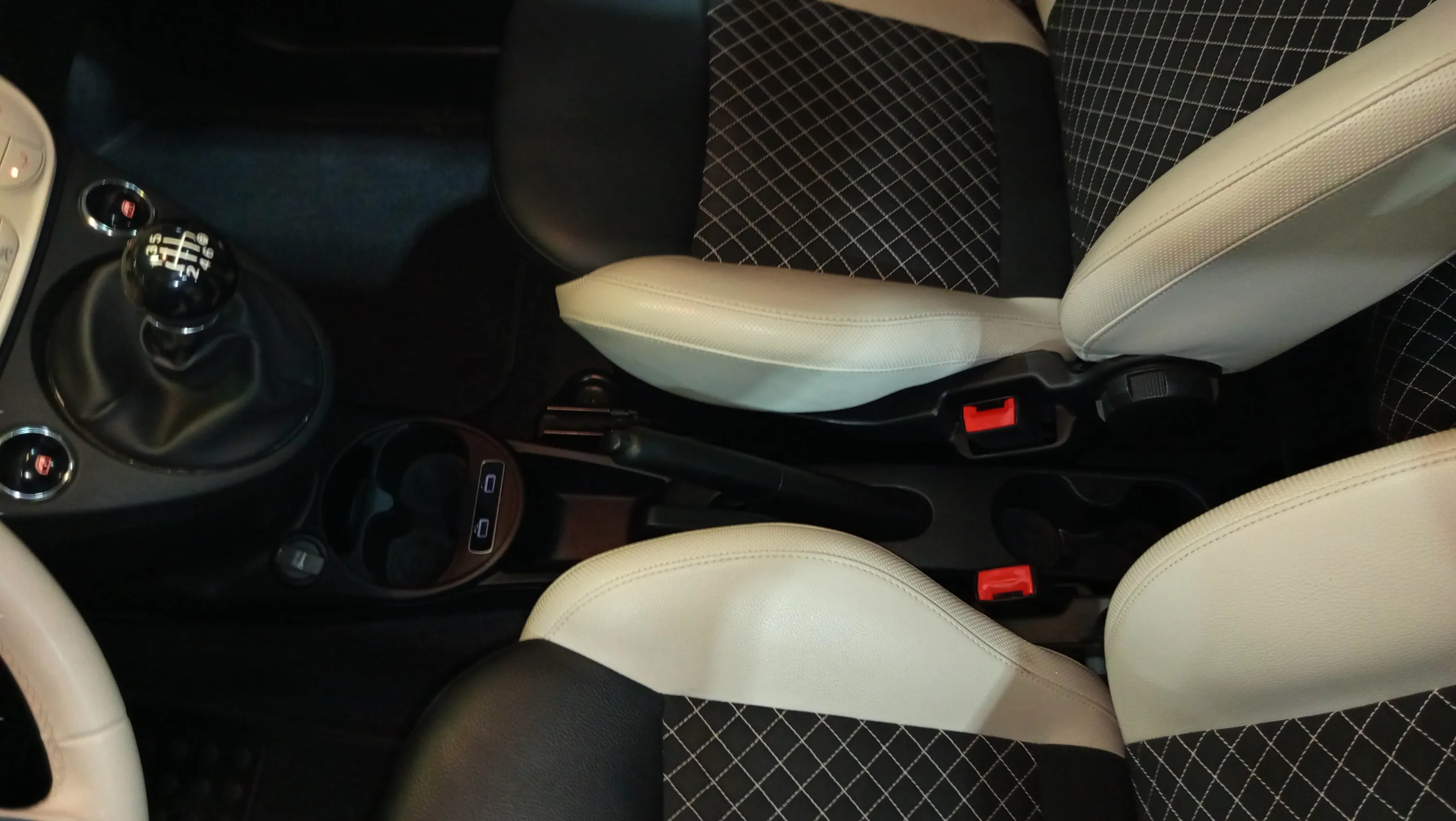 Fiat 500 Dolcevita 1.0 Hybrid - foto 17