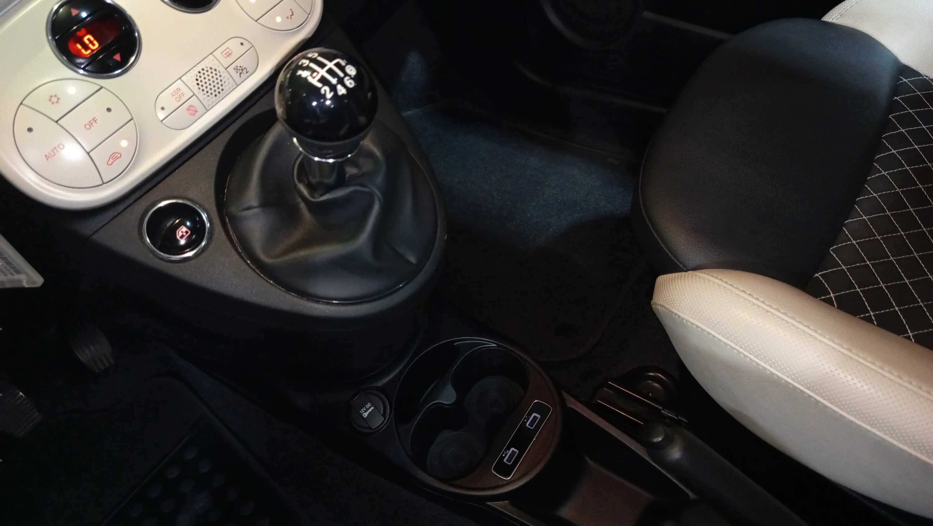 Fiat 500 Dolcevita 1.0 Hybrid - foto 18