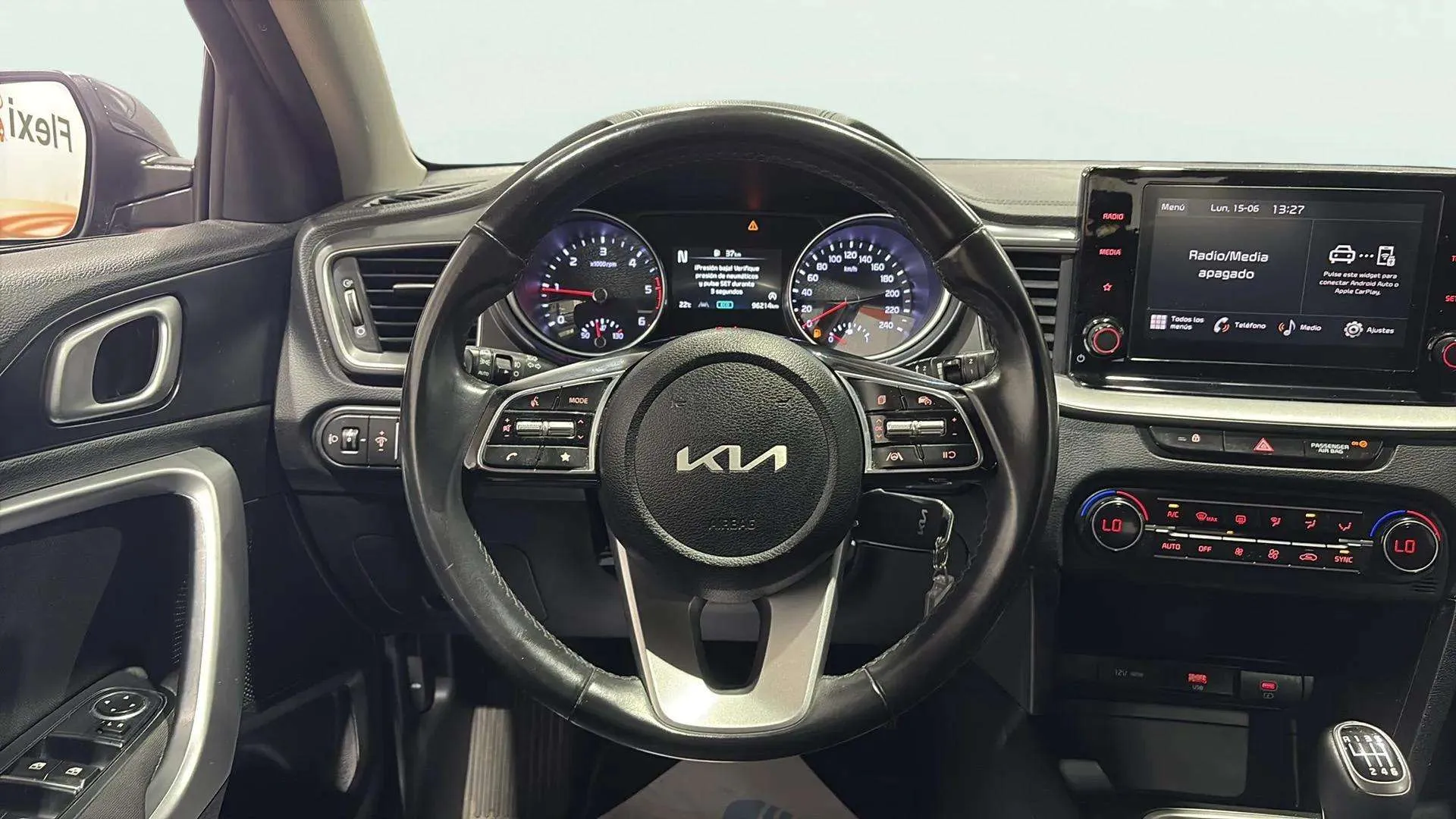 Kia Ceed 1.6 MHEV iMT Drive - foto 8
