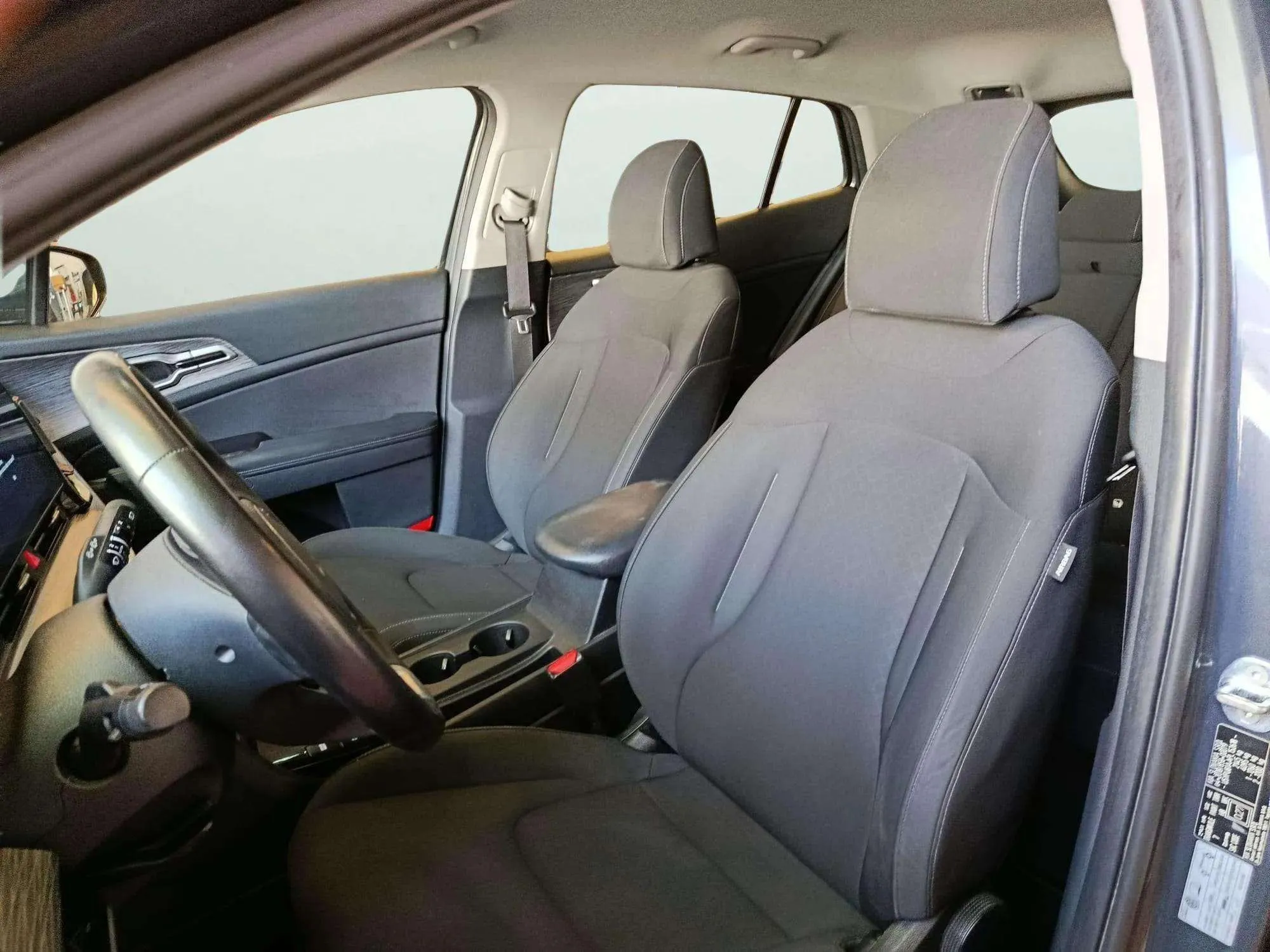Kia Sportage 1.6 CRDi MHEV Drive 4x2 - foto 12